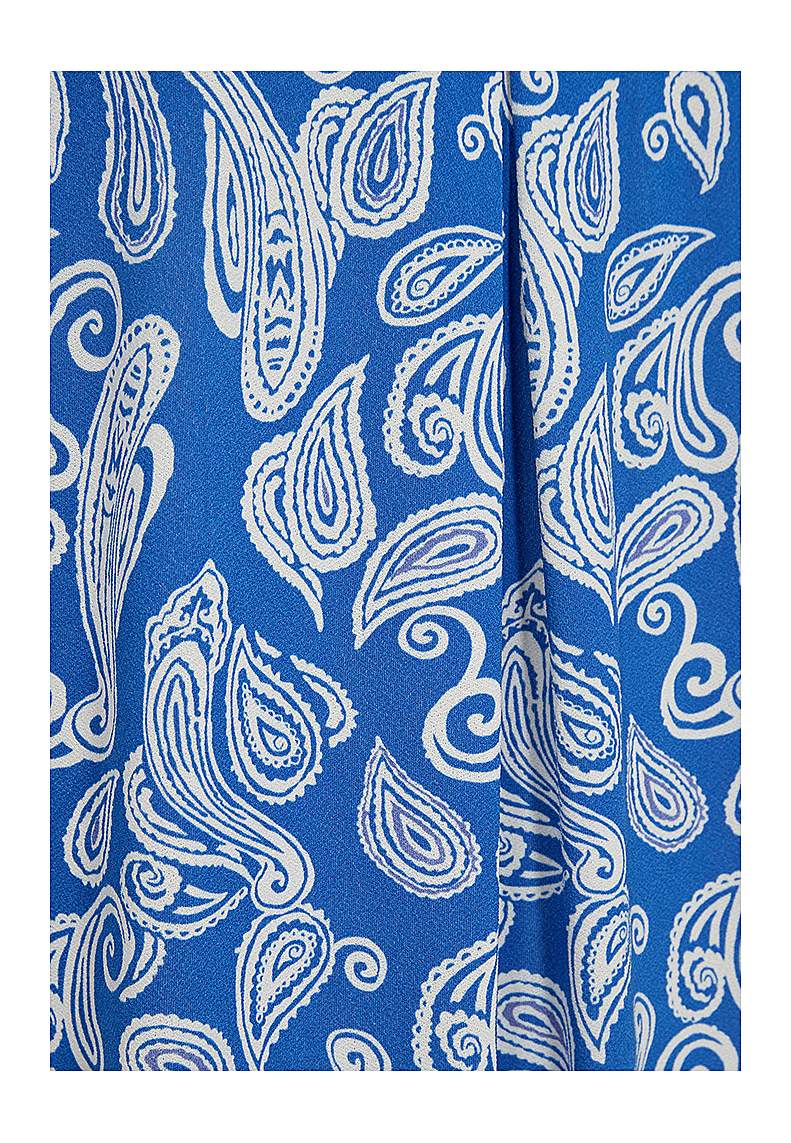 Mīkstas trikotāžas kleita ar kabatām