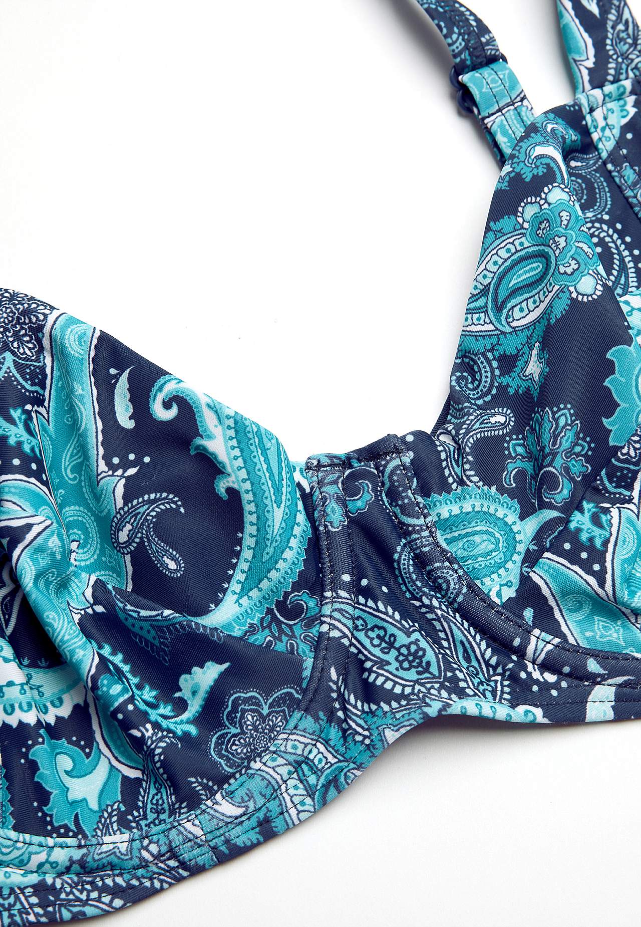 Bikini krūšturis ar nierīšu rakstu