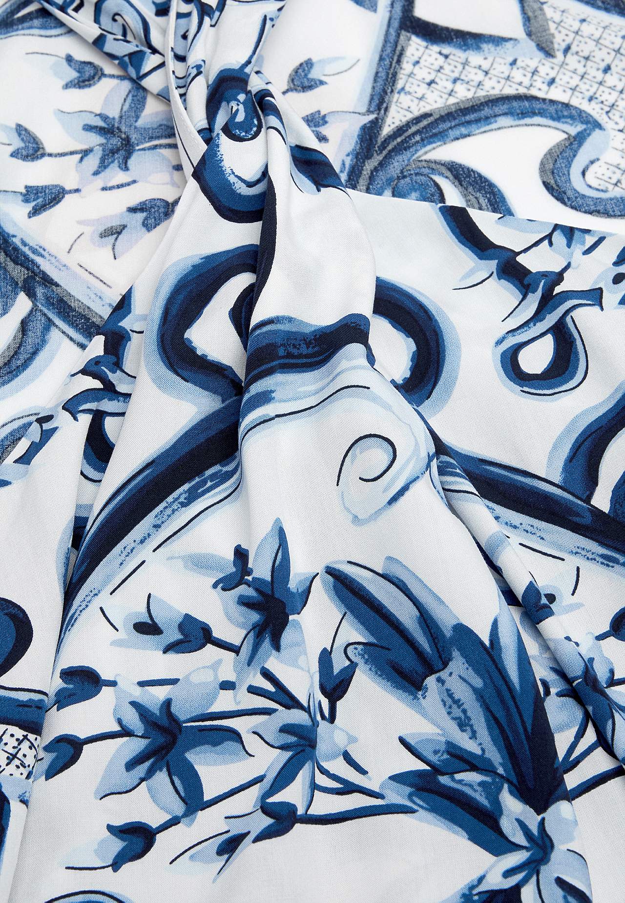 Gara rakstaina kleita