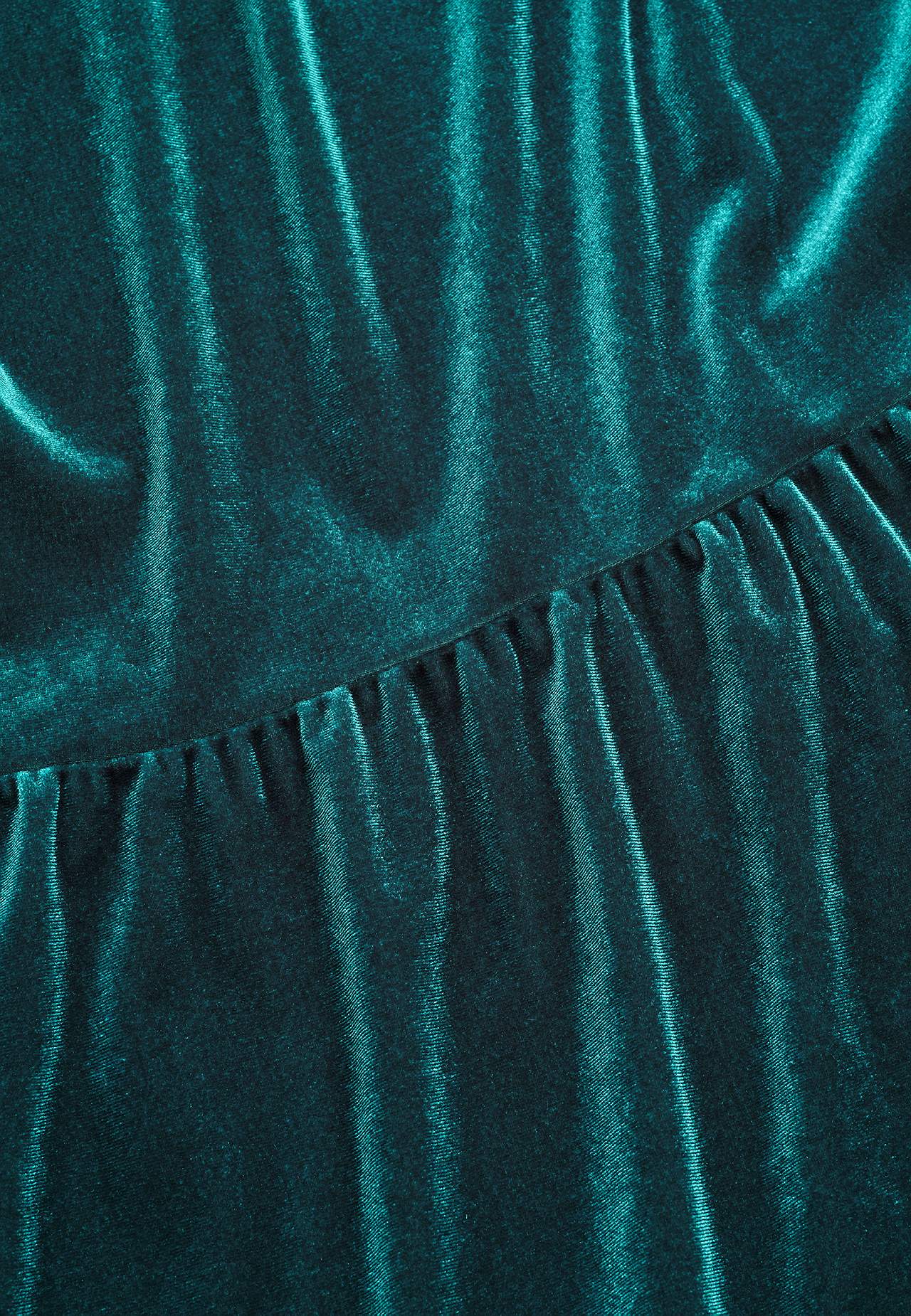 Samta kleita ar volāniem