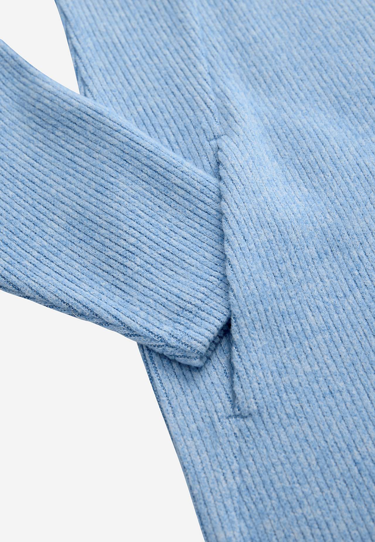 Ļoti mīksta kleita ar kabatām Beata