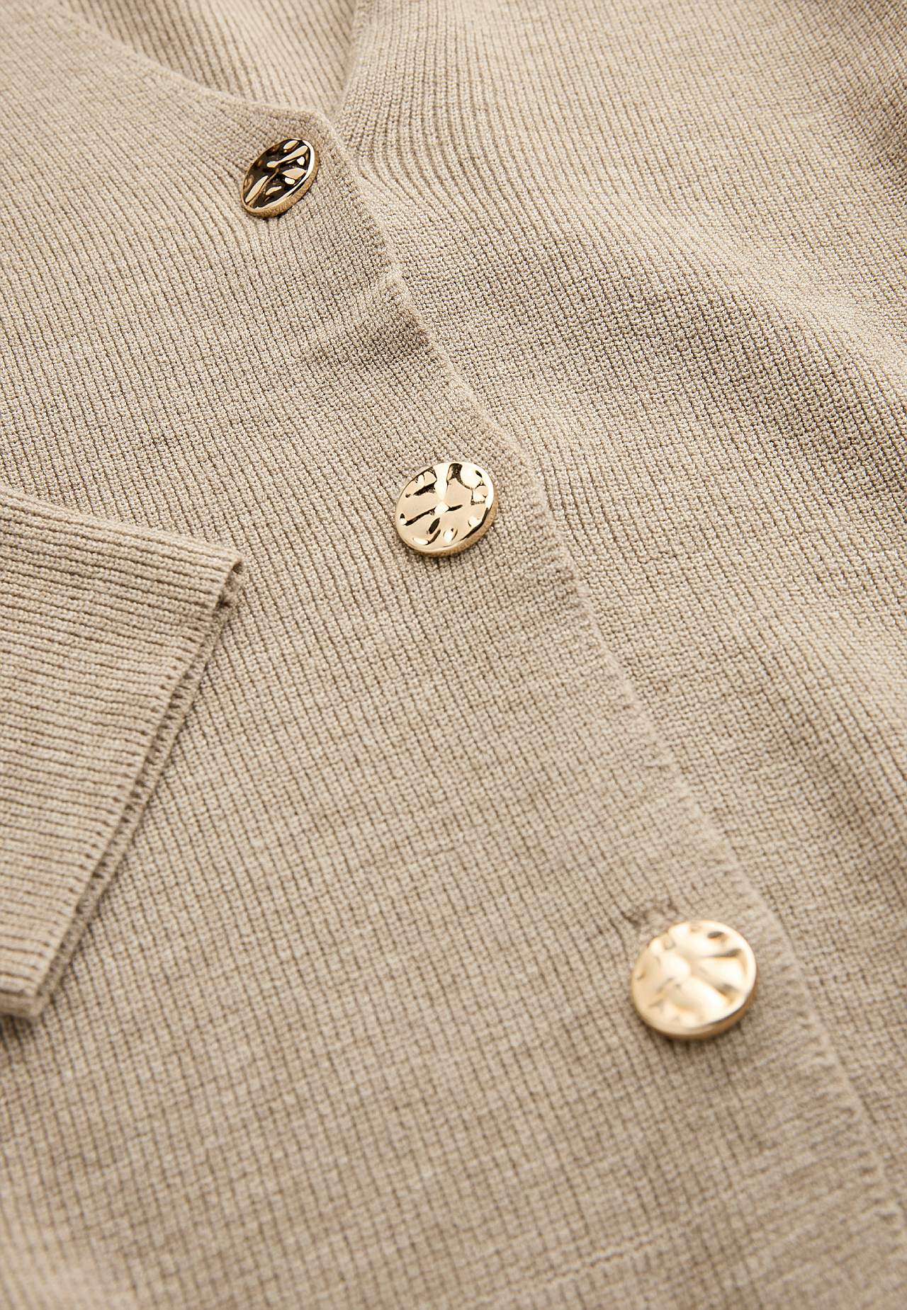 Smalka adījuma jaka