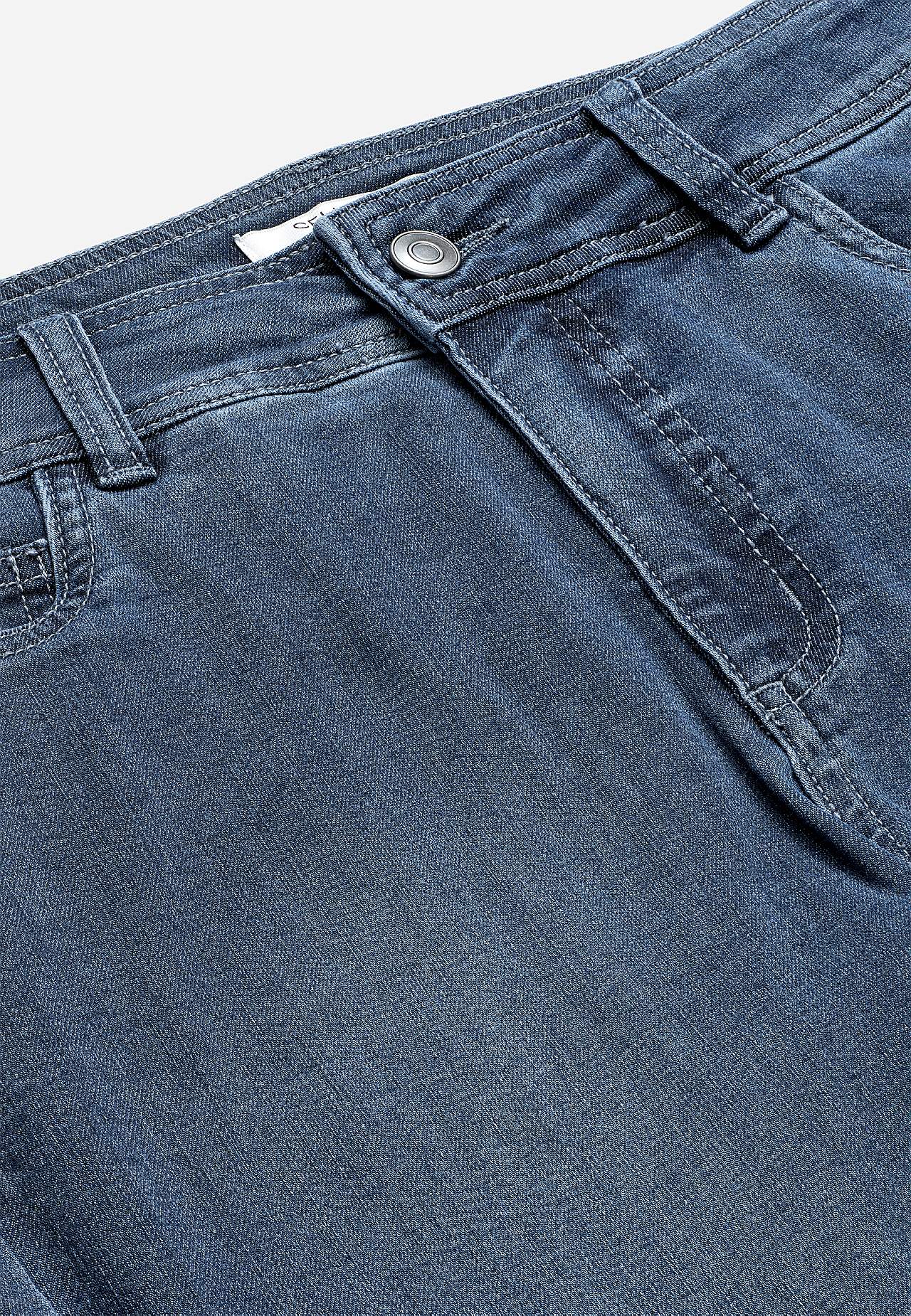 Ļoti elastīgi bootcut džinsi Sara