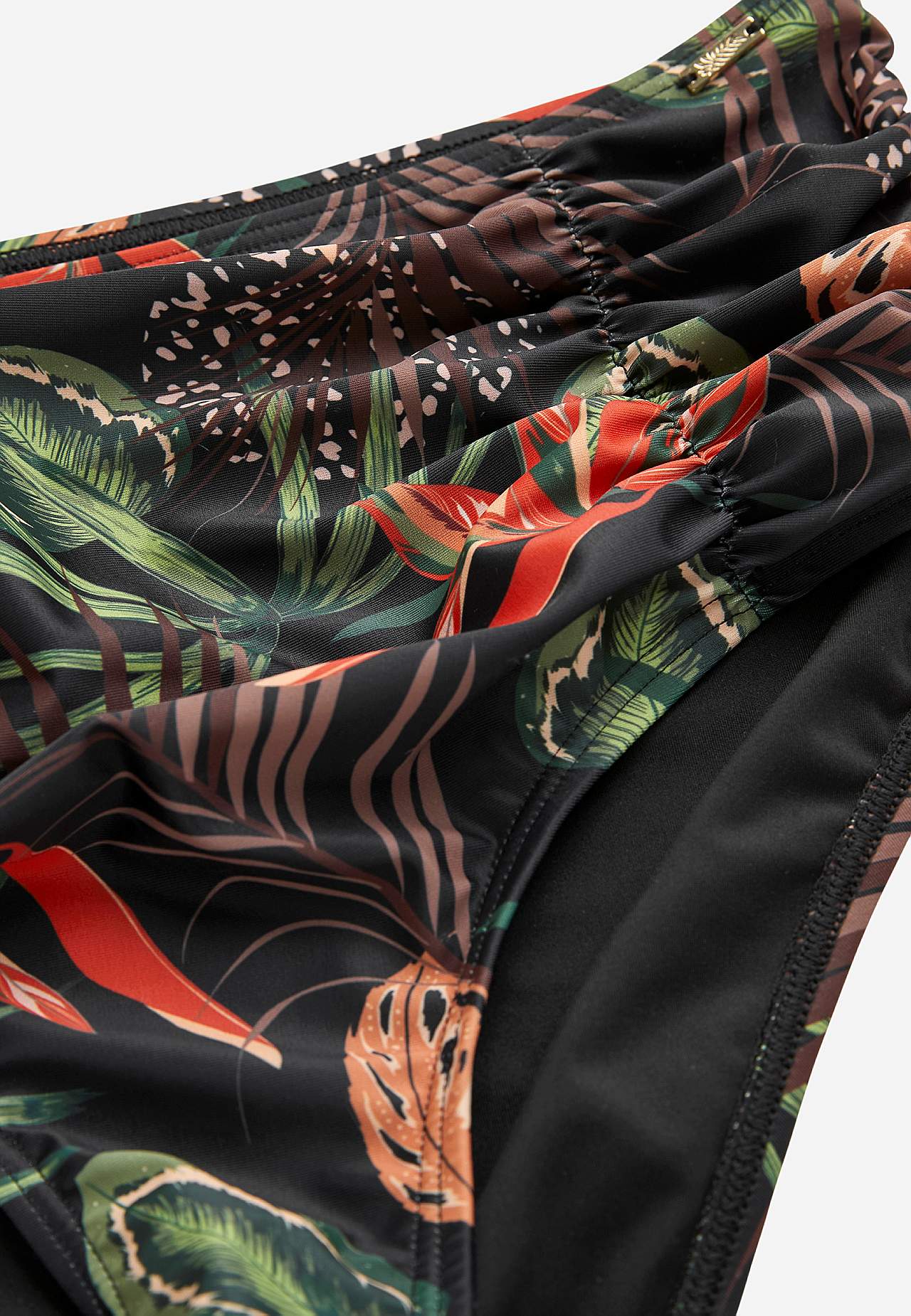 Rakstainas bikini biksītes ar augstu jostasvietu