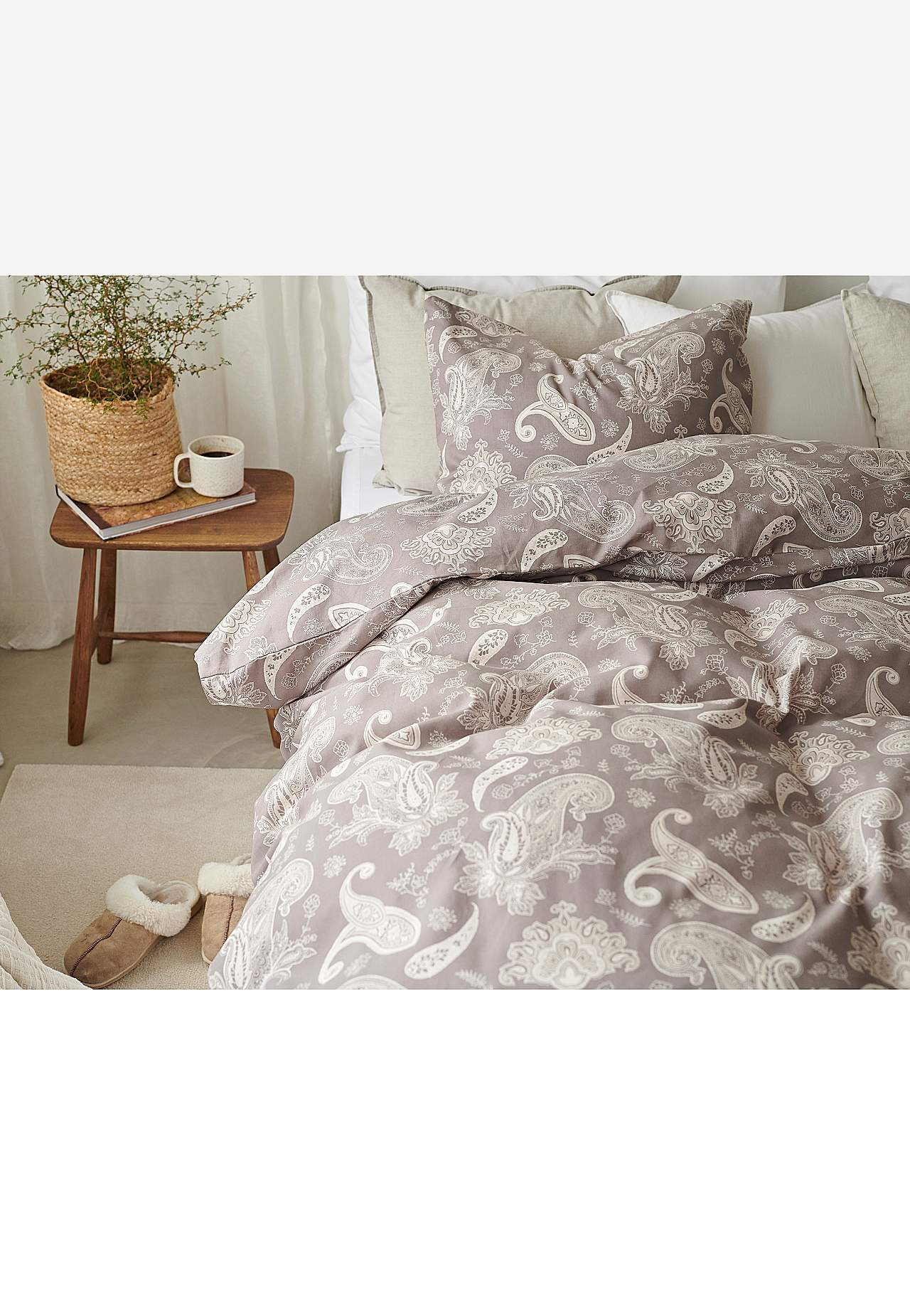 Gultasveļas komplekts ar nierīšu rakstu, 150x210 cm Tilly