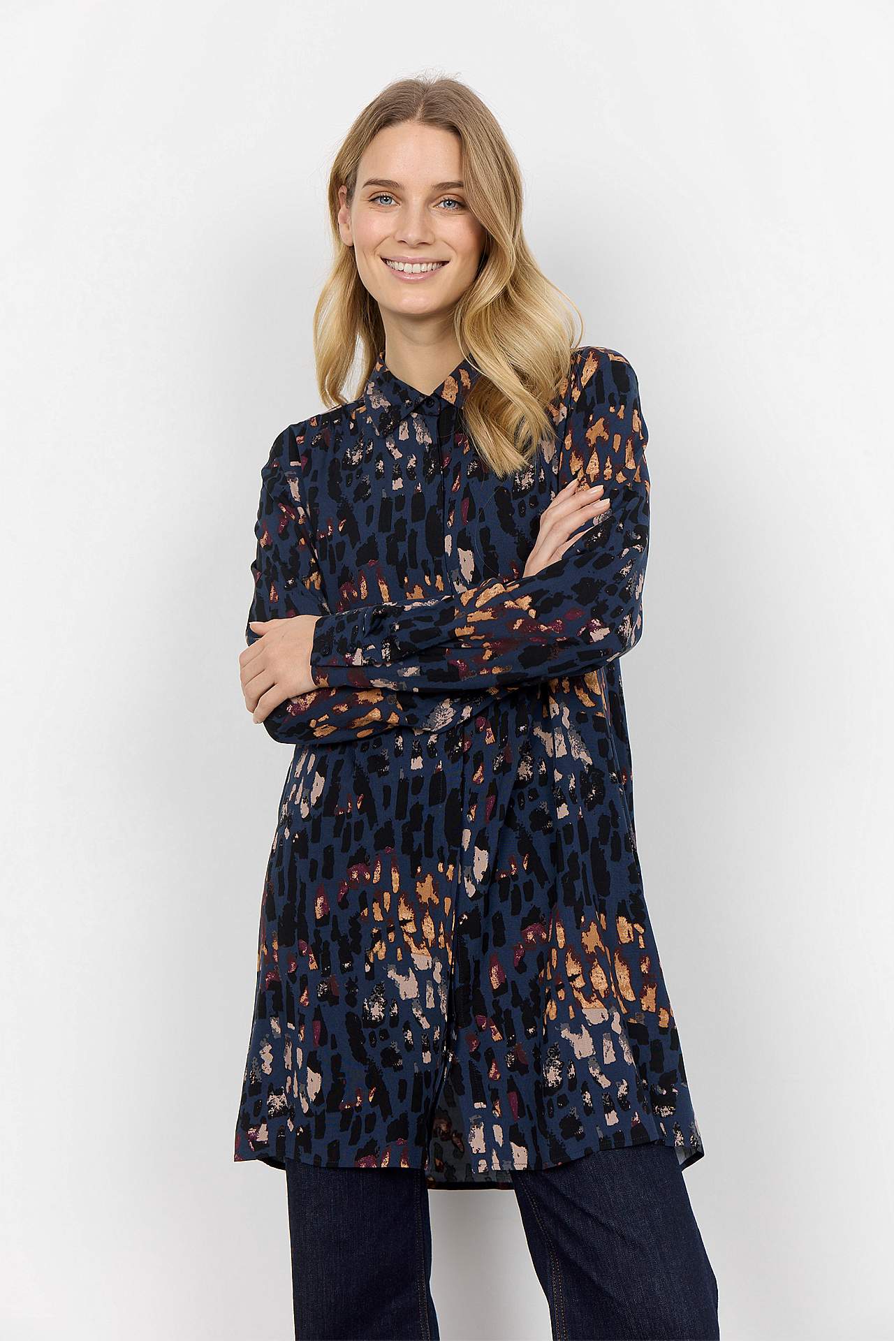 Garš rakstainas viskozes krekls