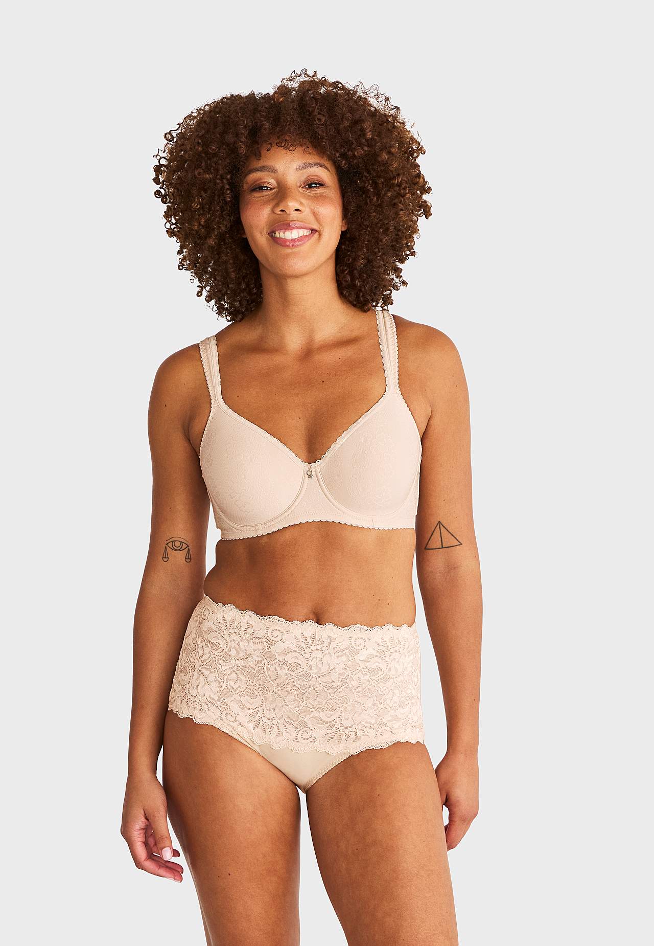 Krūšturis ar stīpiņām Adorable shape