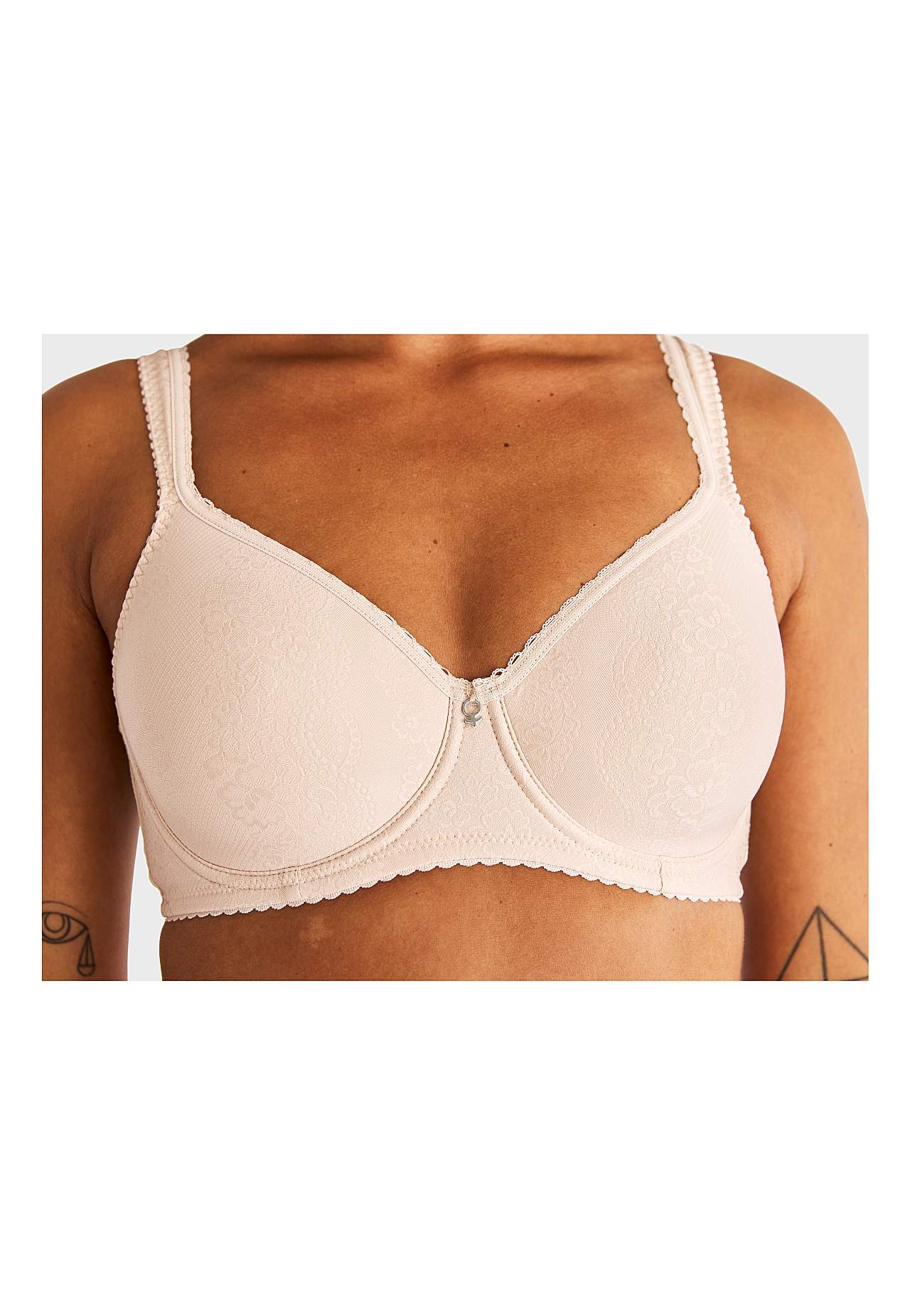 Krūšturis ar stīpiņām Adorable shape