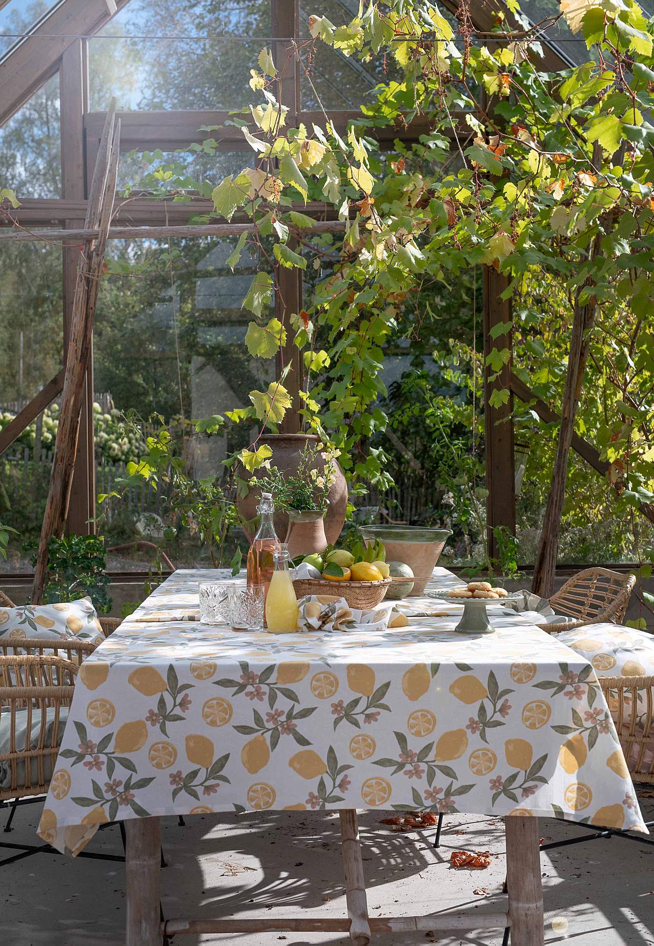 Galdauts ar citronu rakstu 140x300 cm