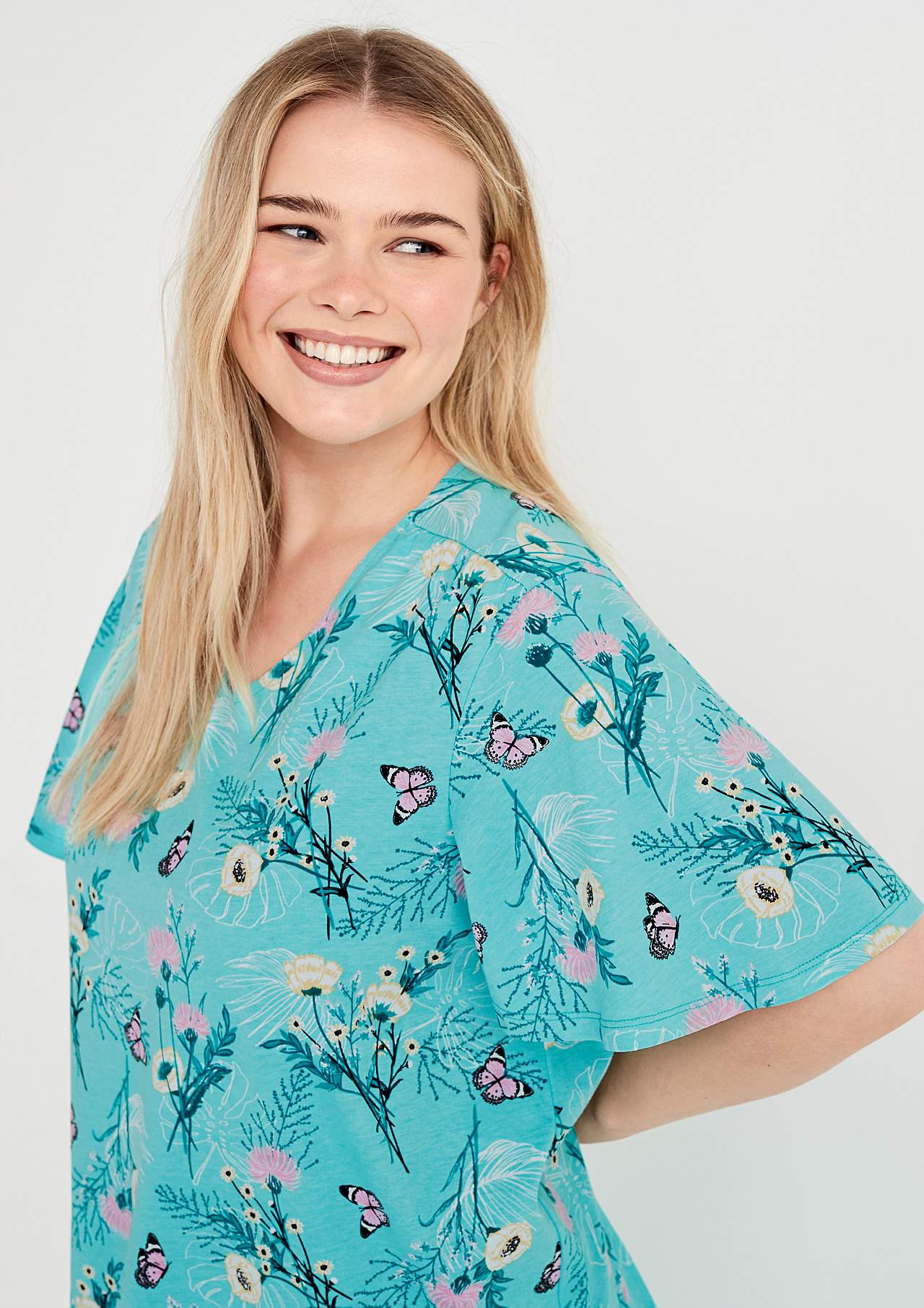 Naktskrekls ar īsām piedurknēm Anne