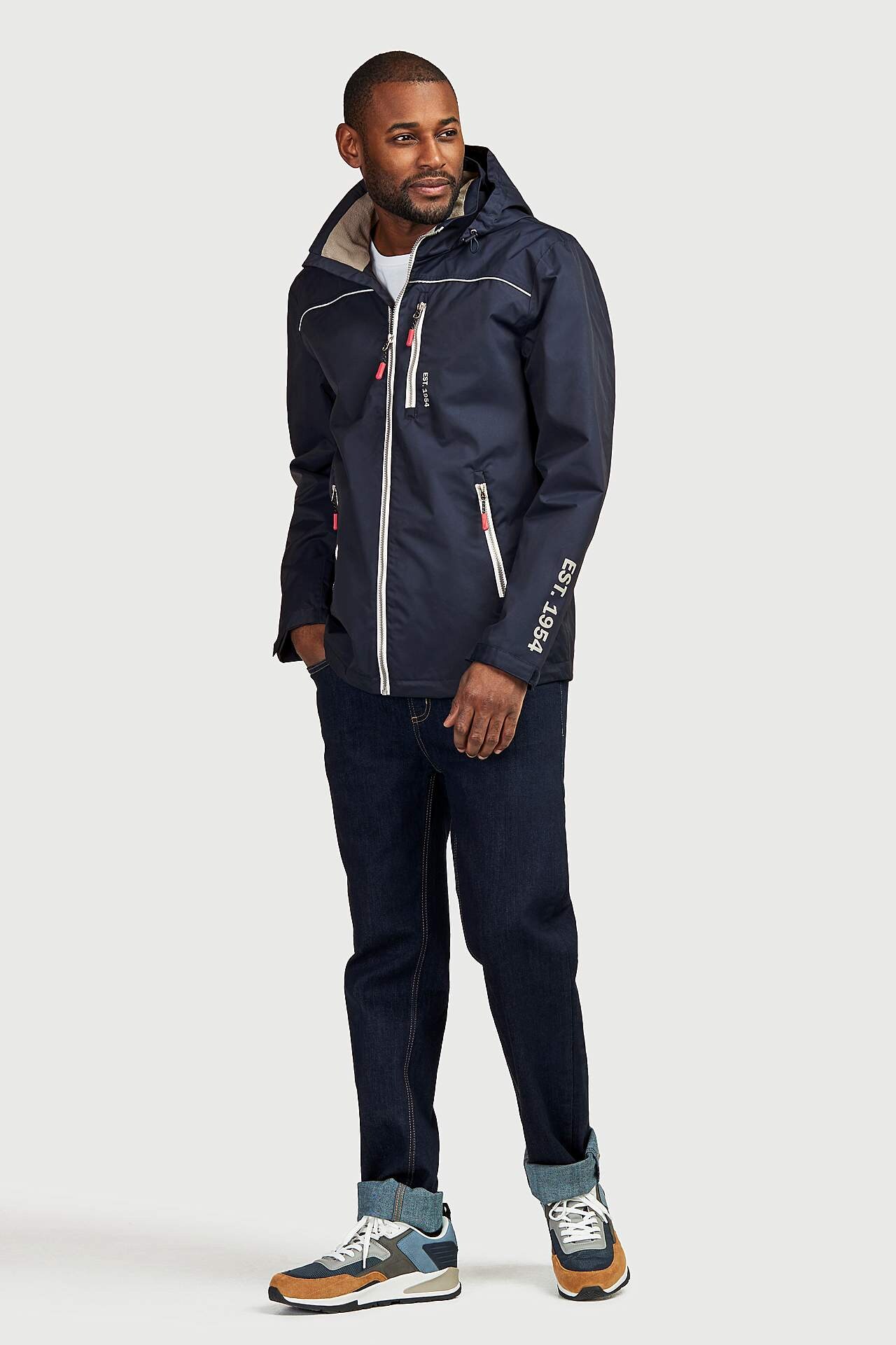 Vēju aizturoša un ūdeni atgrūdoša jaka