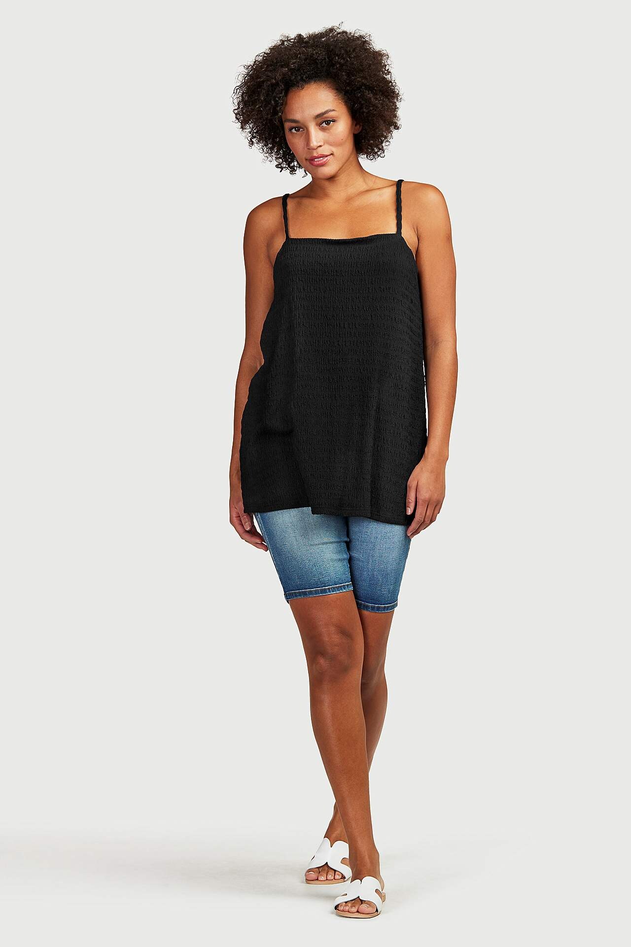 Garš trikotāžas krekliņš ar šaurām plecu lencītēm