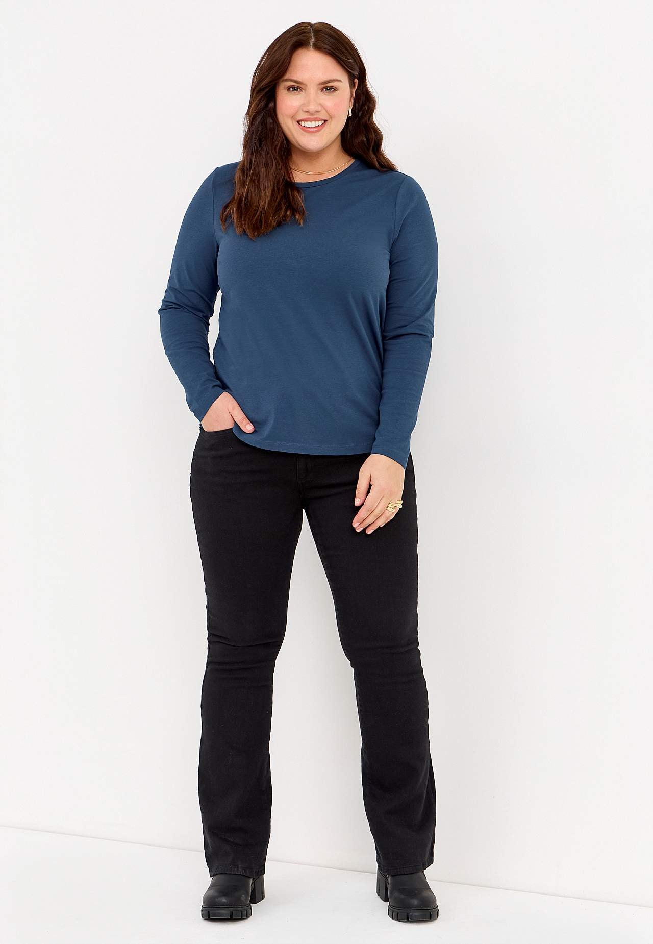 Bootcut džinsi ar augstu jostasvietu