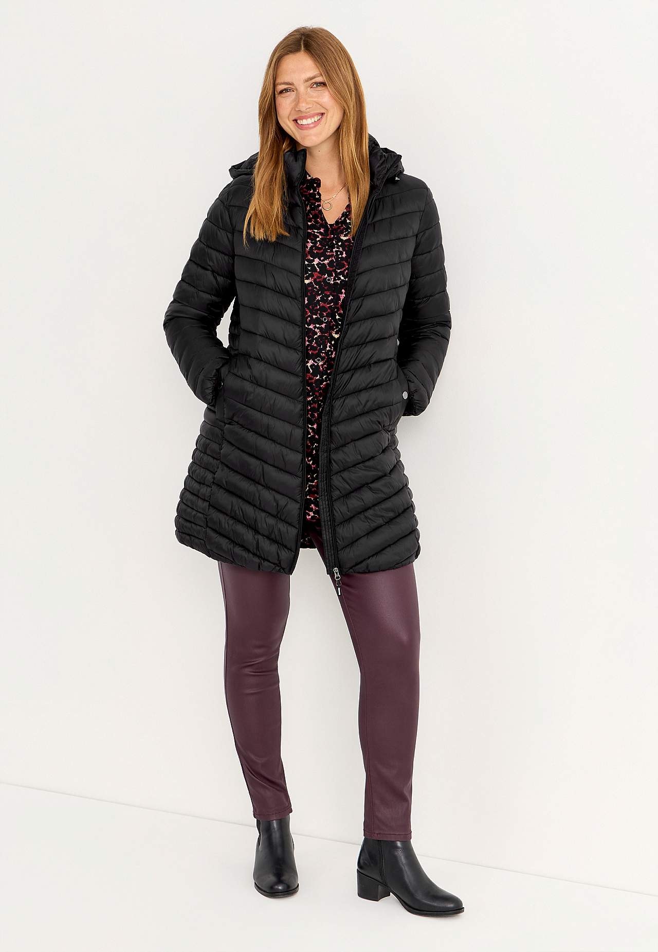 Viegla, stepēta jaka