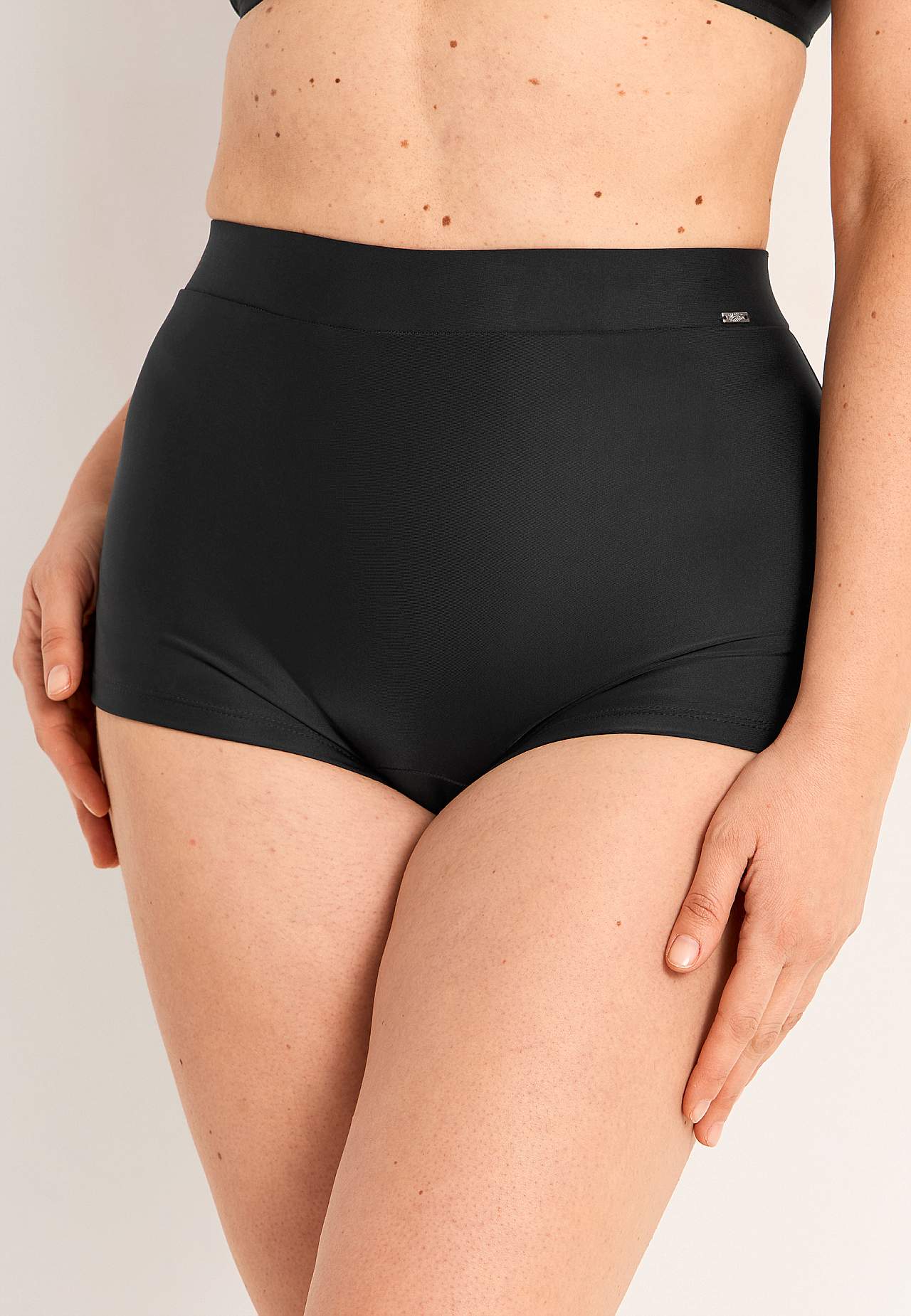 Bikini biksītes ar īsām starām Brisbane