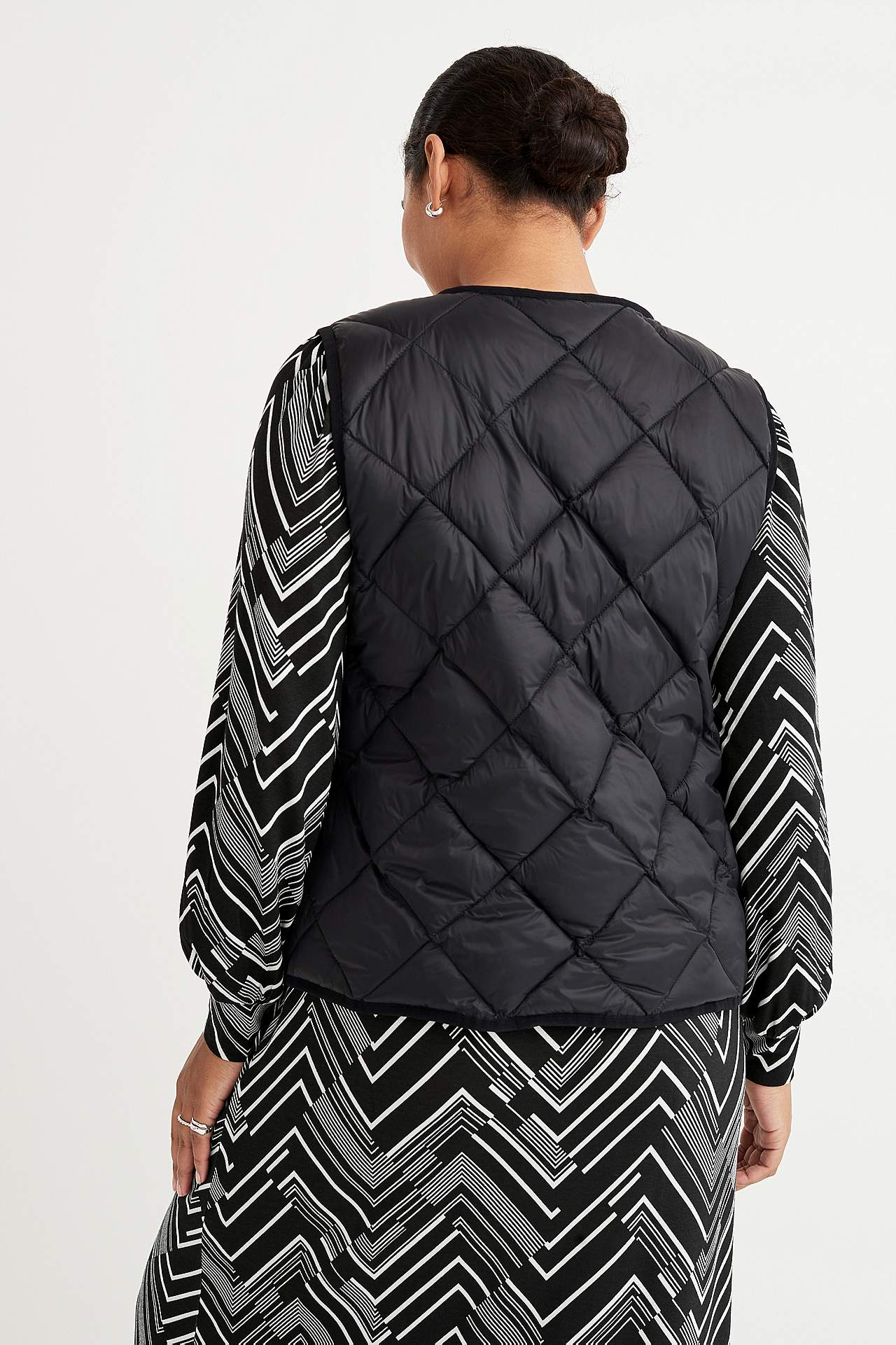 Stepēta vieglā veste Birdy