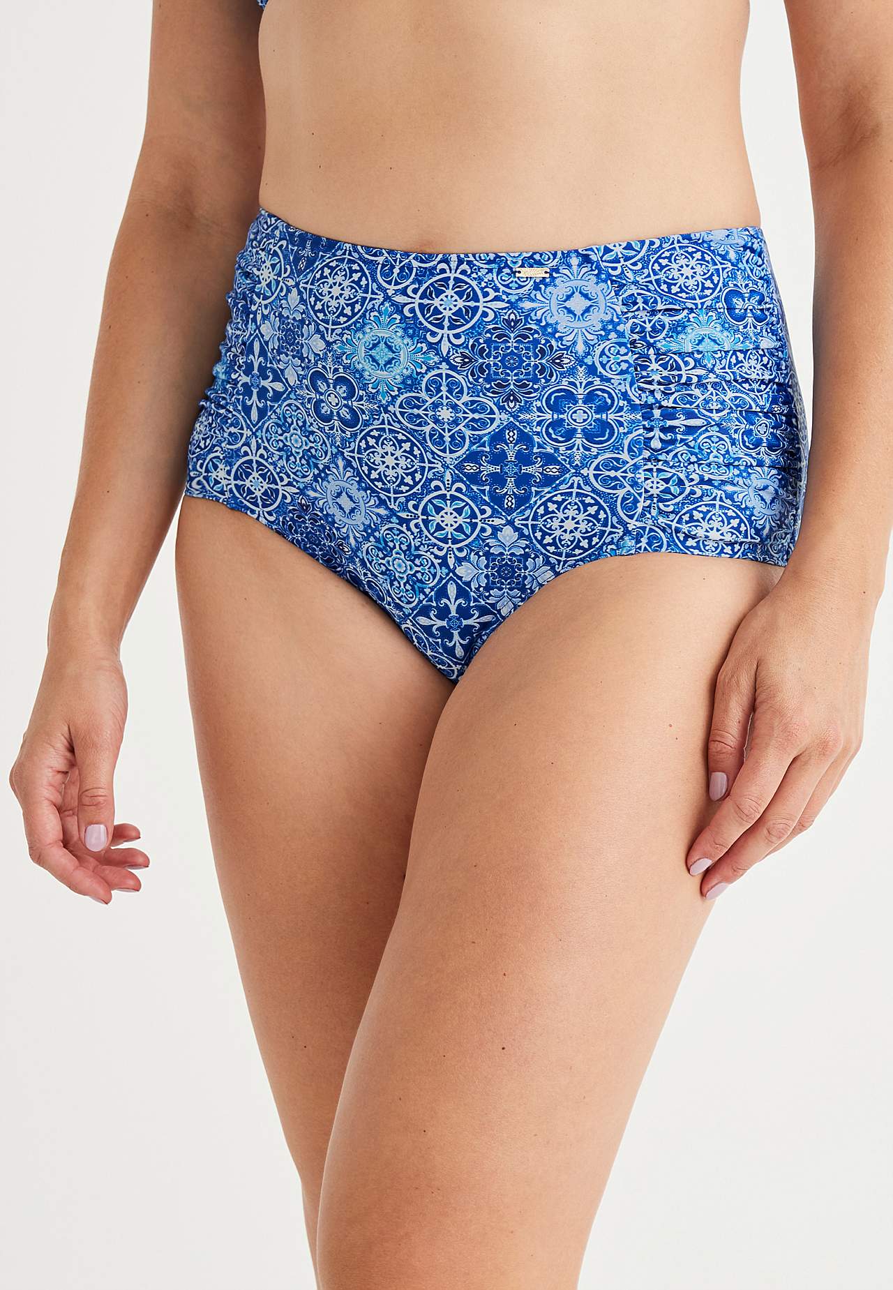 Bikini biksītes ar augstu jostasvietu