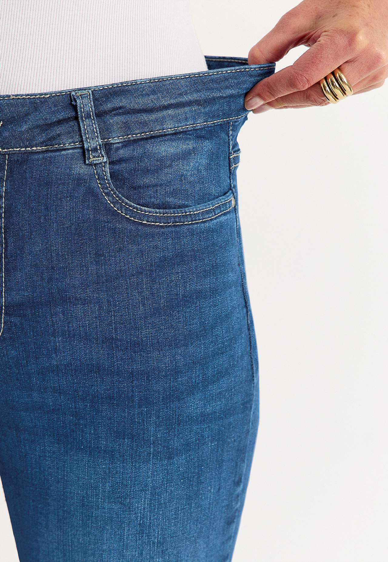 Ērti, elastīgi džinsi ar taisnām starām - trīs garumi Linnea