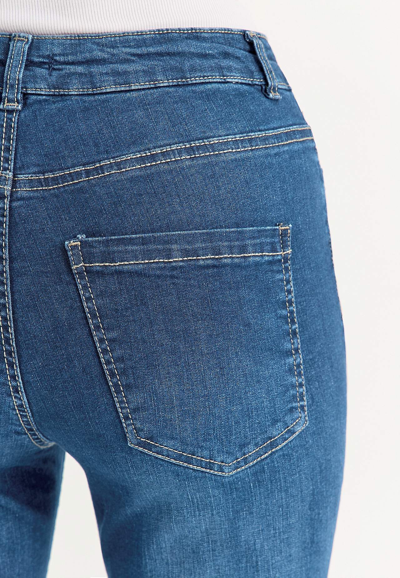 Ērti, elastīgi džinsi ar taisnām starām - trīs garumi Linnea