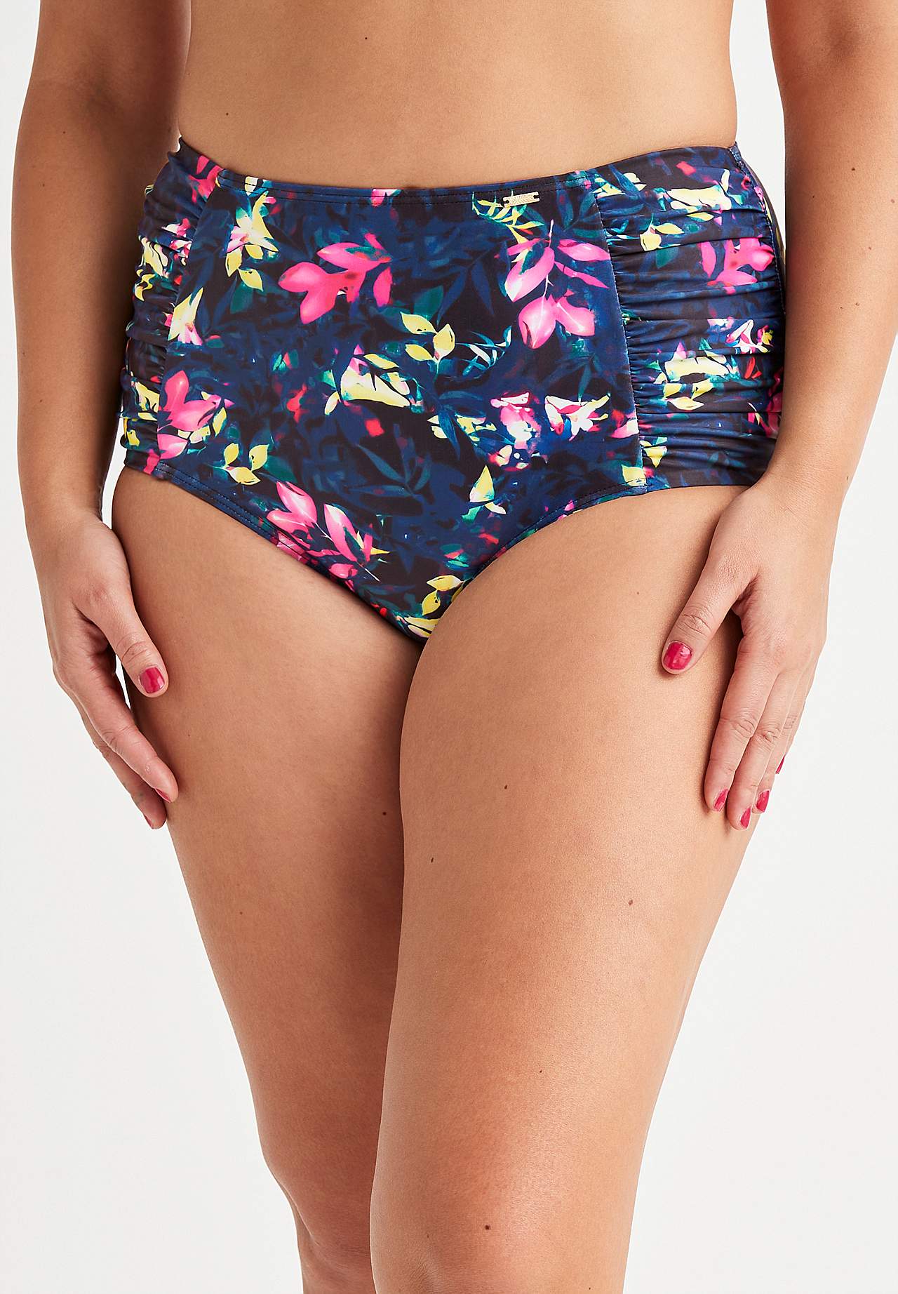 Bikini biksītes ar augstu jostasvietu