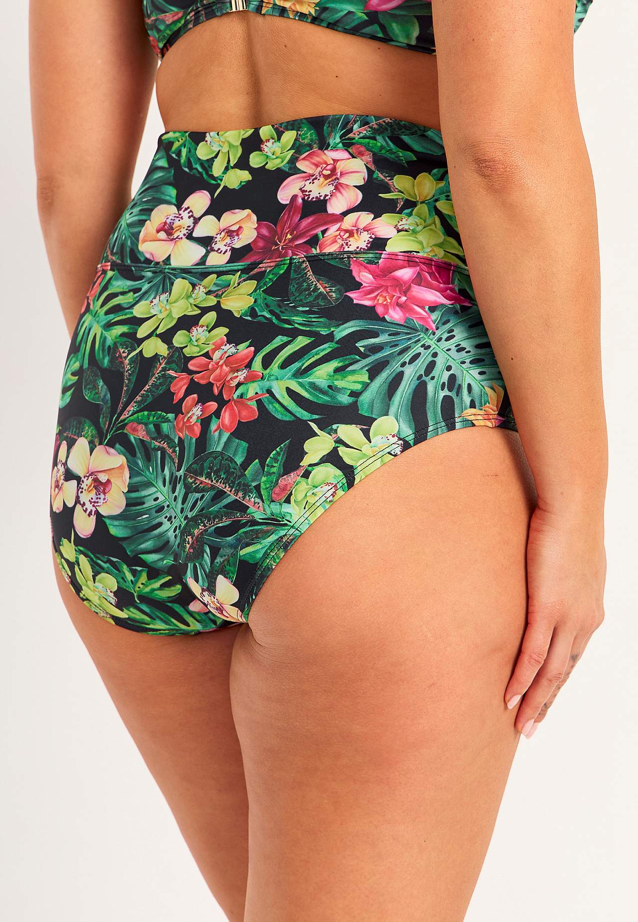 Bikini biksītes ar atlokāmu malu jostasvietā