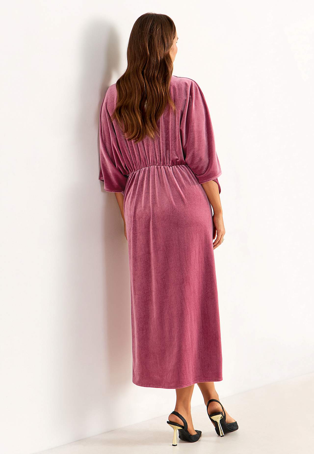 Eleganta velūra kaftānkleita