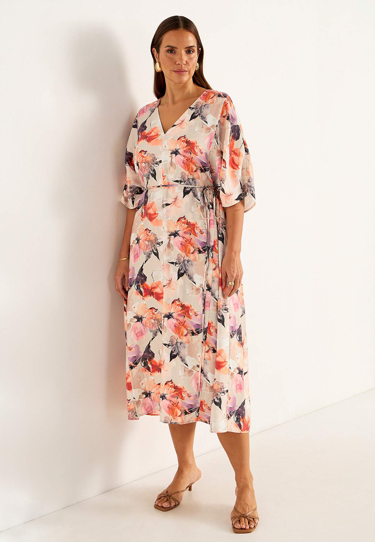Multifunkcionāla svētku kimono kleita