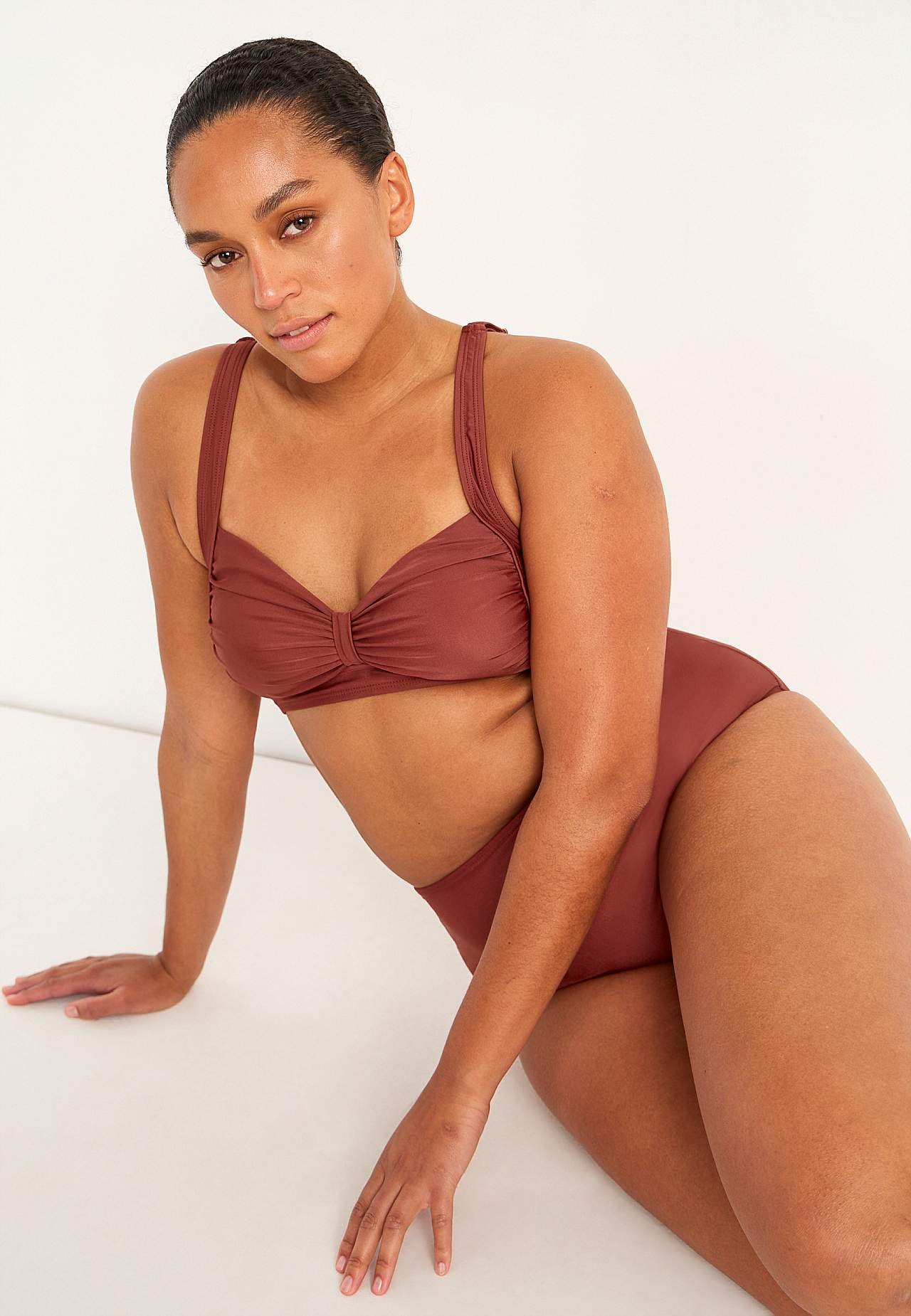 Mīksts bikini krūšturis