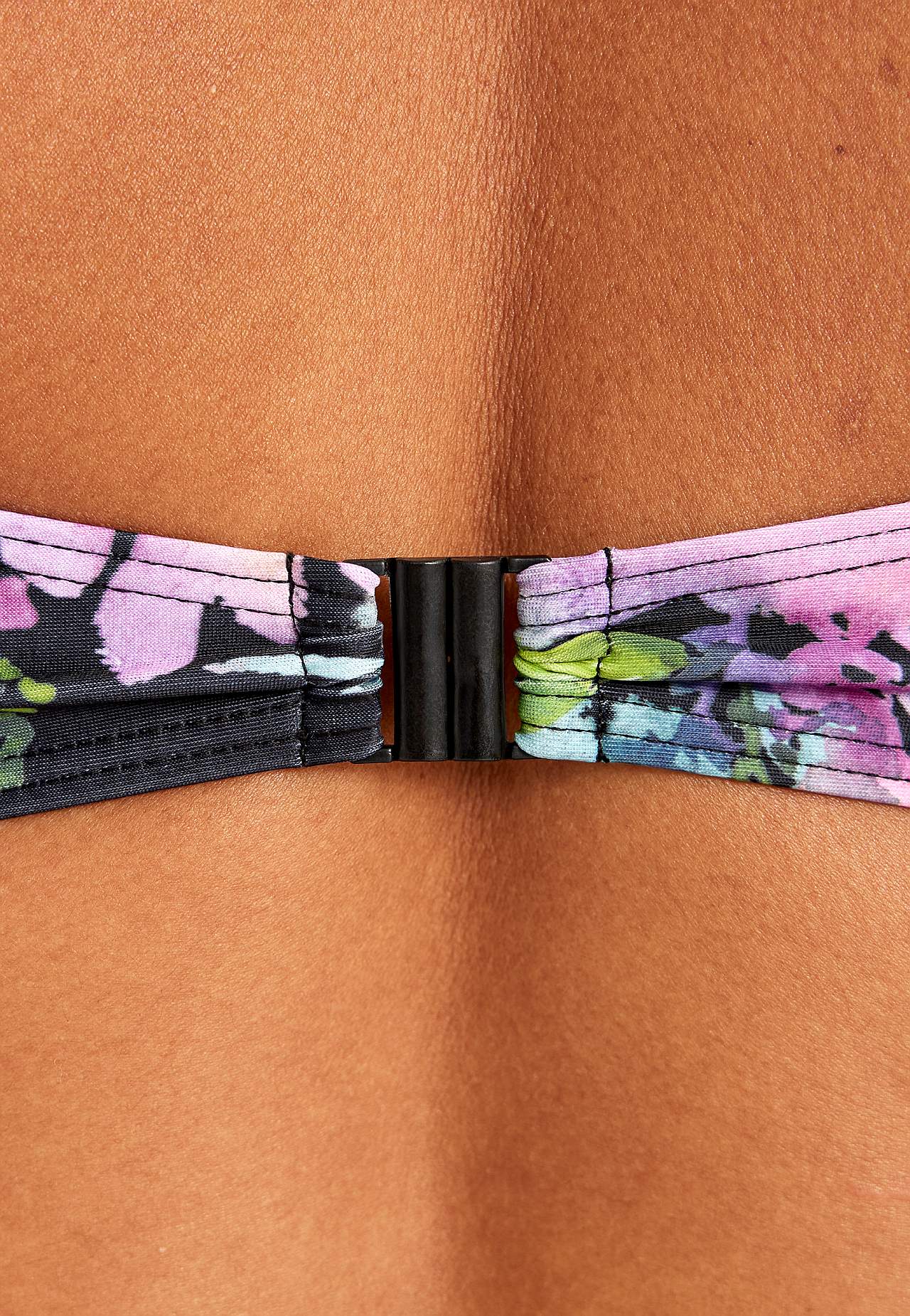 Bikini krūšturis bez stīpiņām