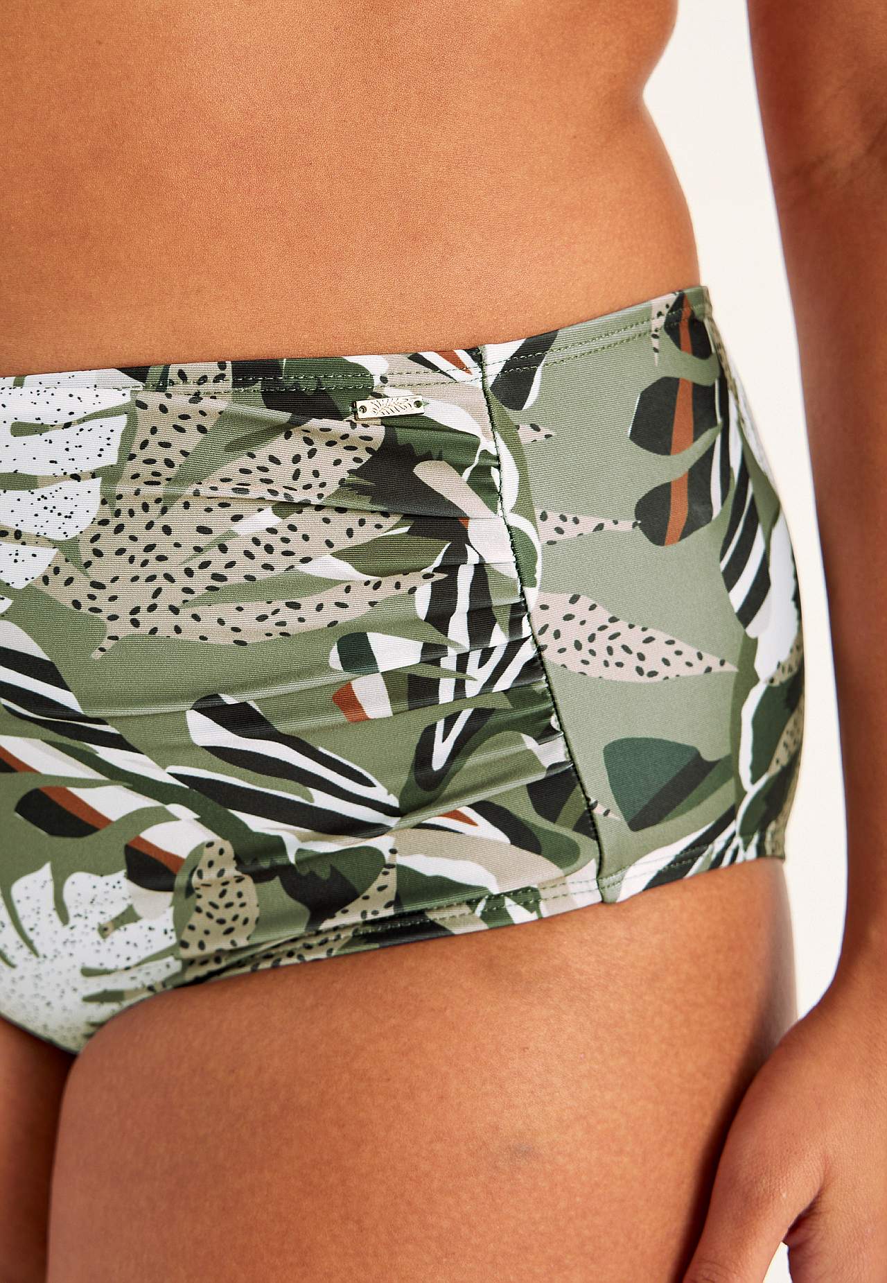 Bikini biksītes ar augstu jostasvietu