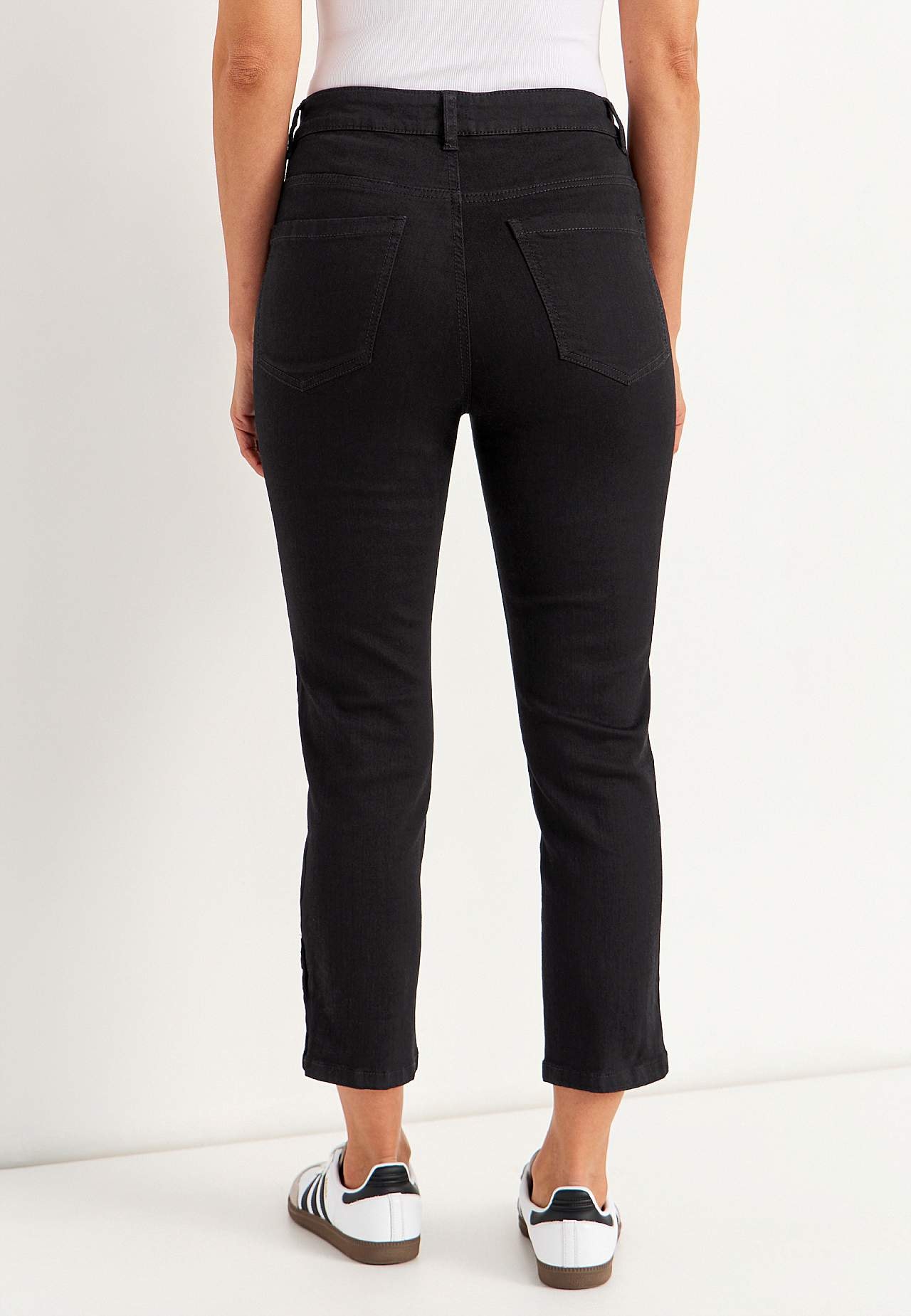 Kapri džinsi ar piecām kabatām