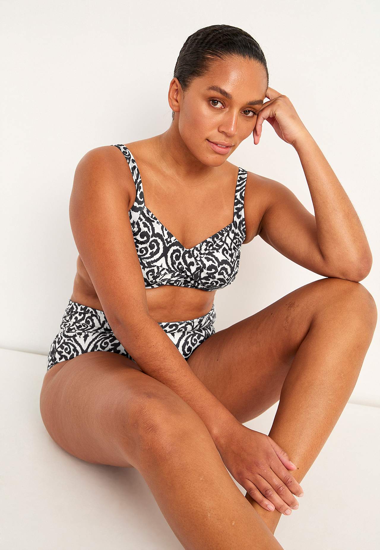 Bikini krūšturis bez stīpiņām