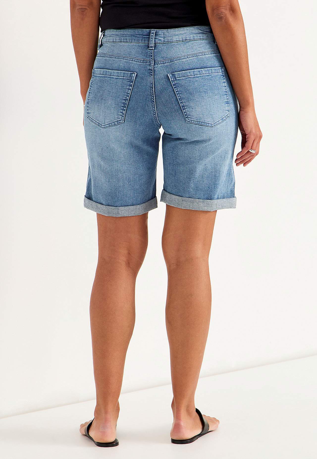 Ērti un elastīgi džinsa šorti