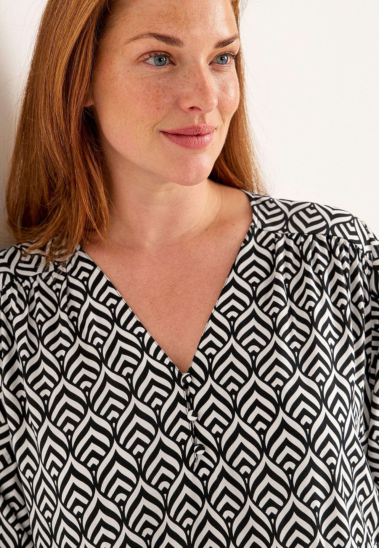 Rakstaina kleita
