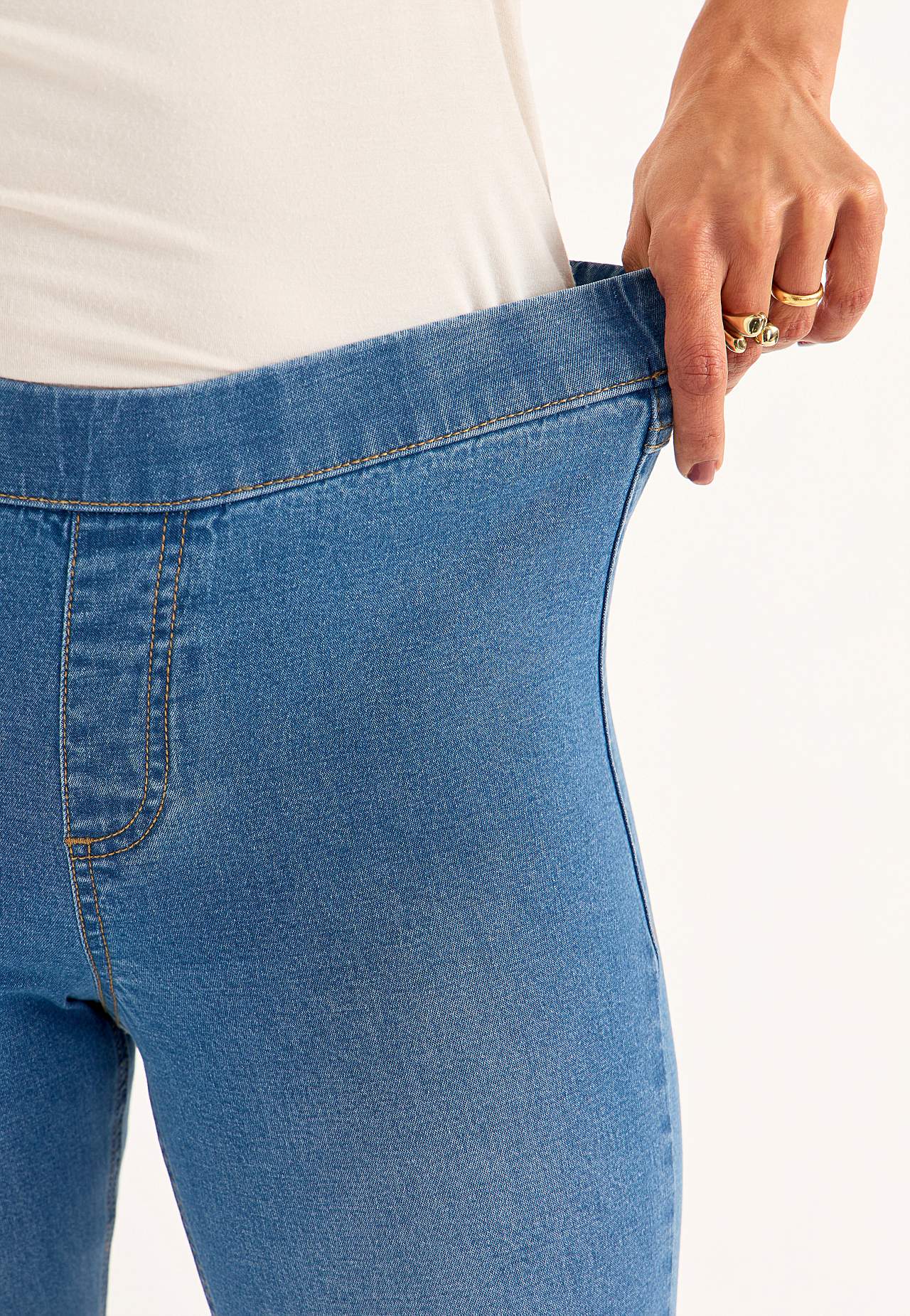 Elastīgi džegingi ar paplatinātiem staru galiem