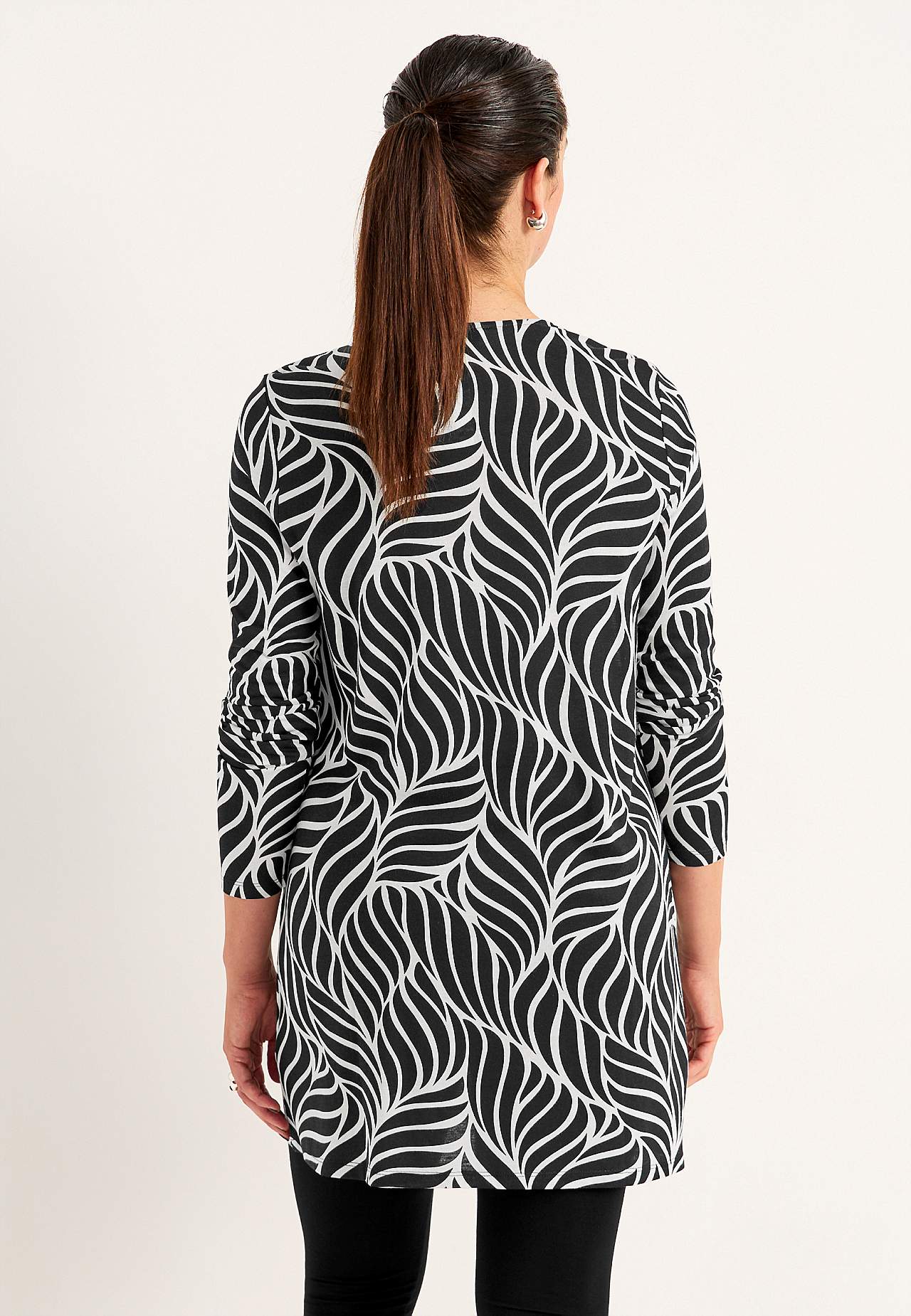 Trikotāžas tunika ar kabatām