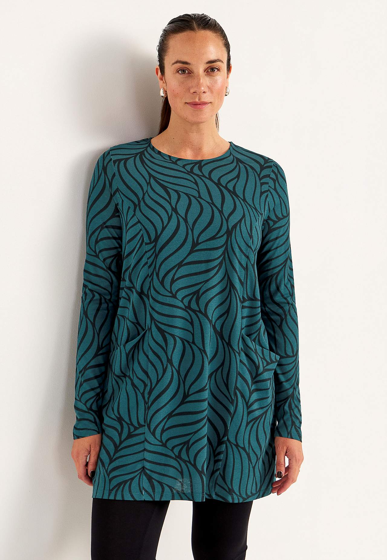 Trikotāžas tunika ar kabatām