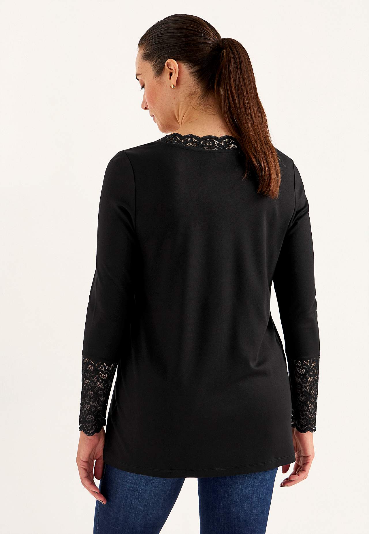 Trikotāžas tunika ar mežģīnēm