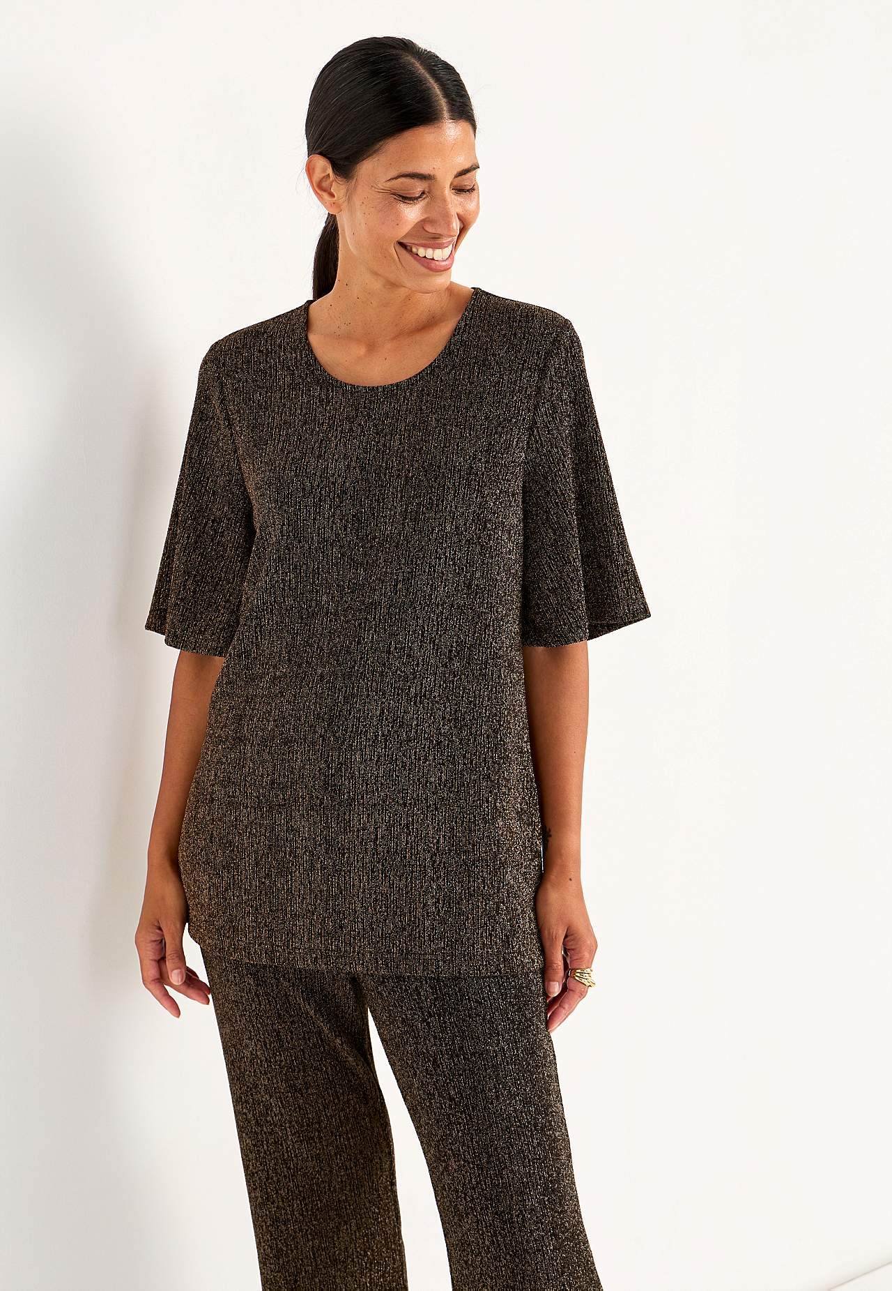 Mirdzoša svētku tunika