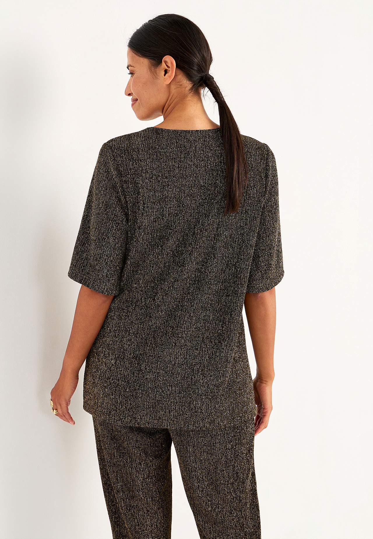 Mirdzoša svētku tunika