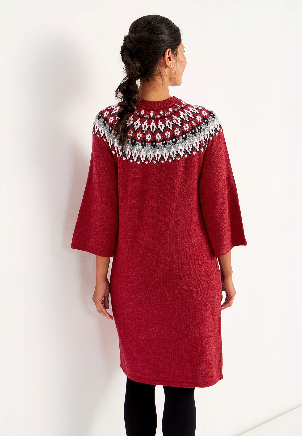 Adīta žakarda raksta kleita