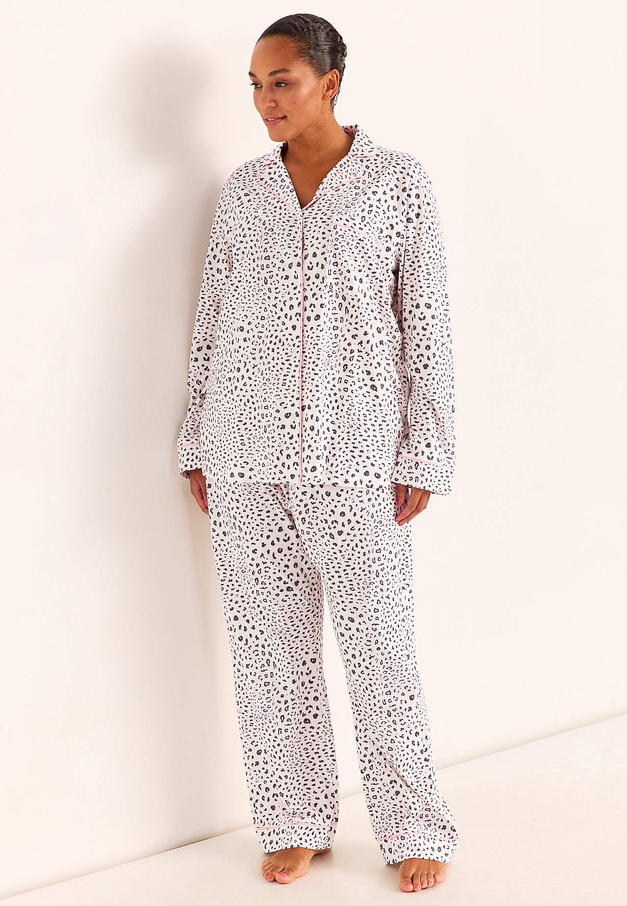 Divdaļīga pidžama