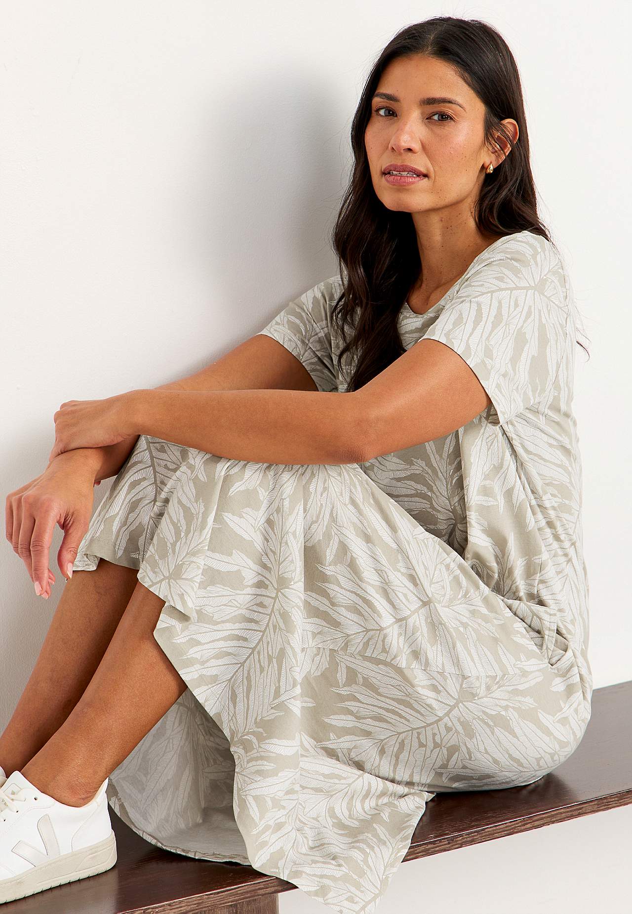 Organiskās kokvilnas kleita ar kabatām