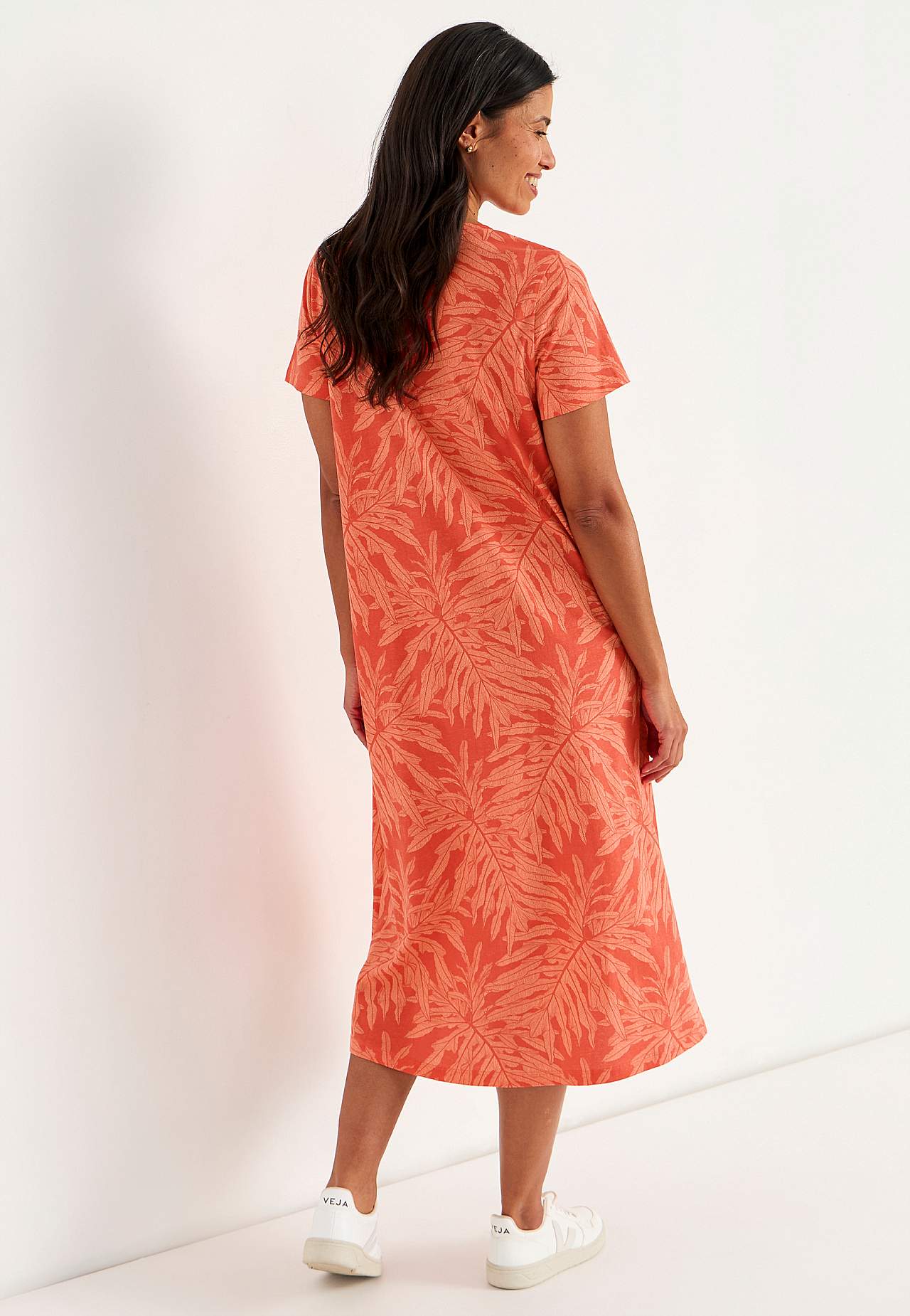 Organiskās kokvilnas kleita ar kabatām