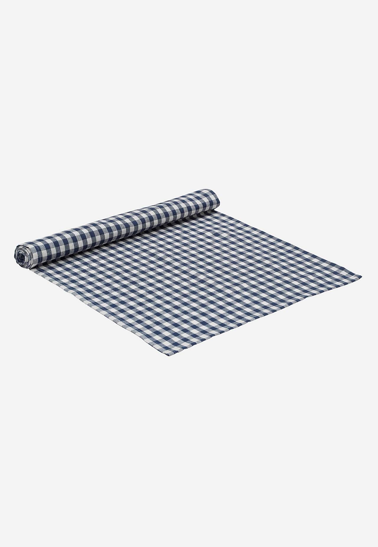 Rūtaina auduma galdceliņš