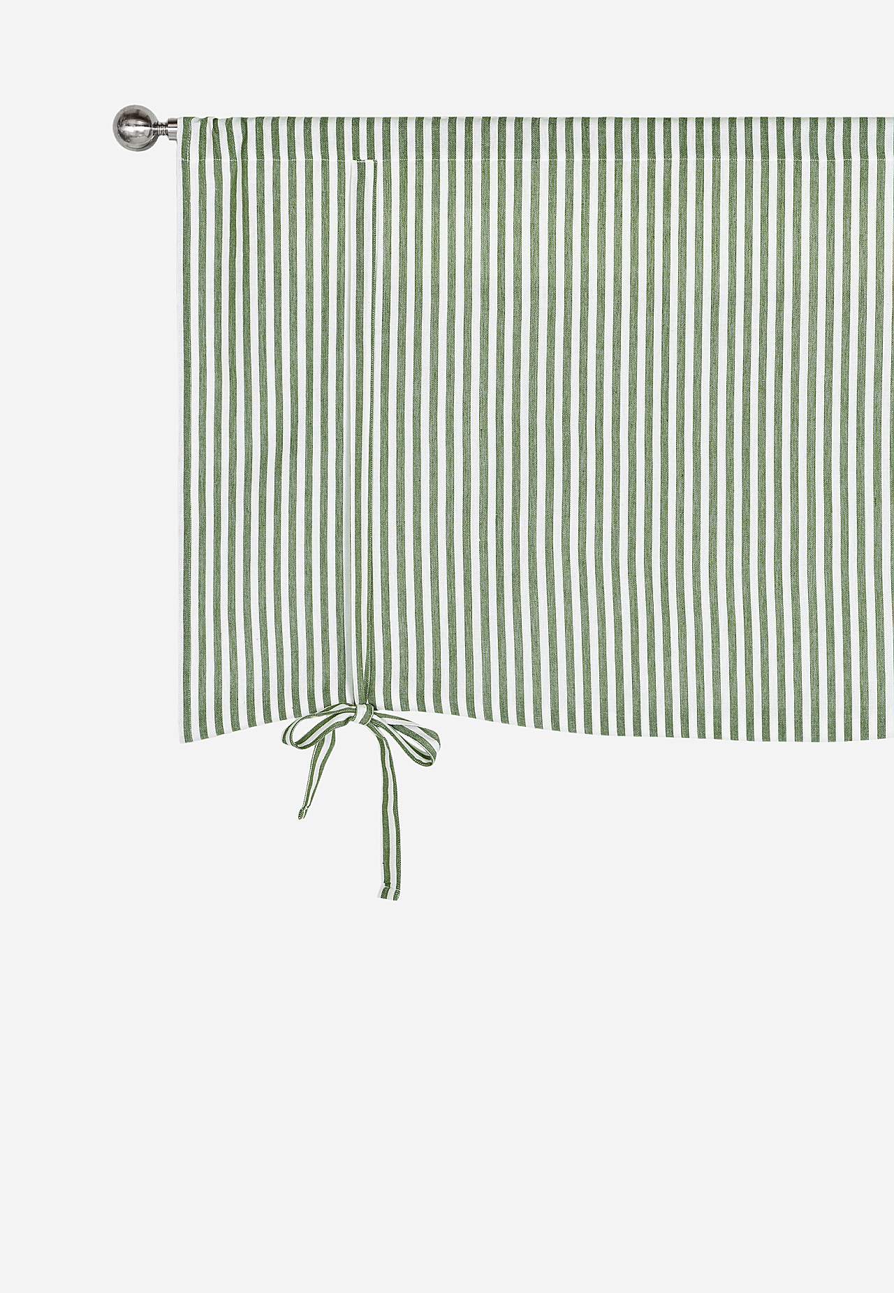 Rullējami svītraina auduma aizkari