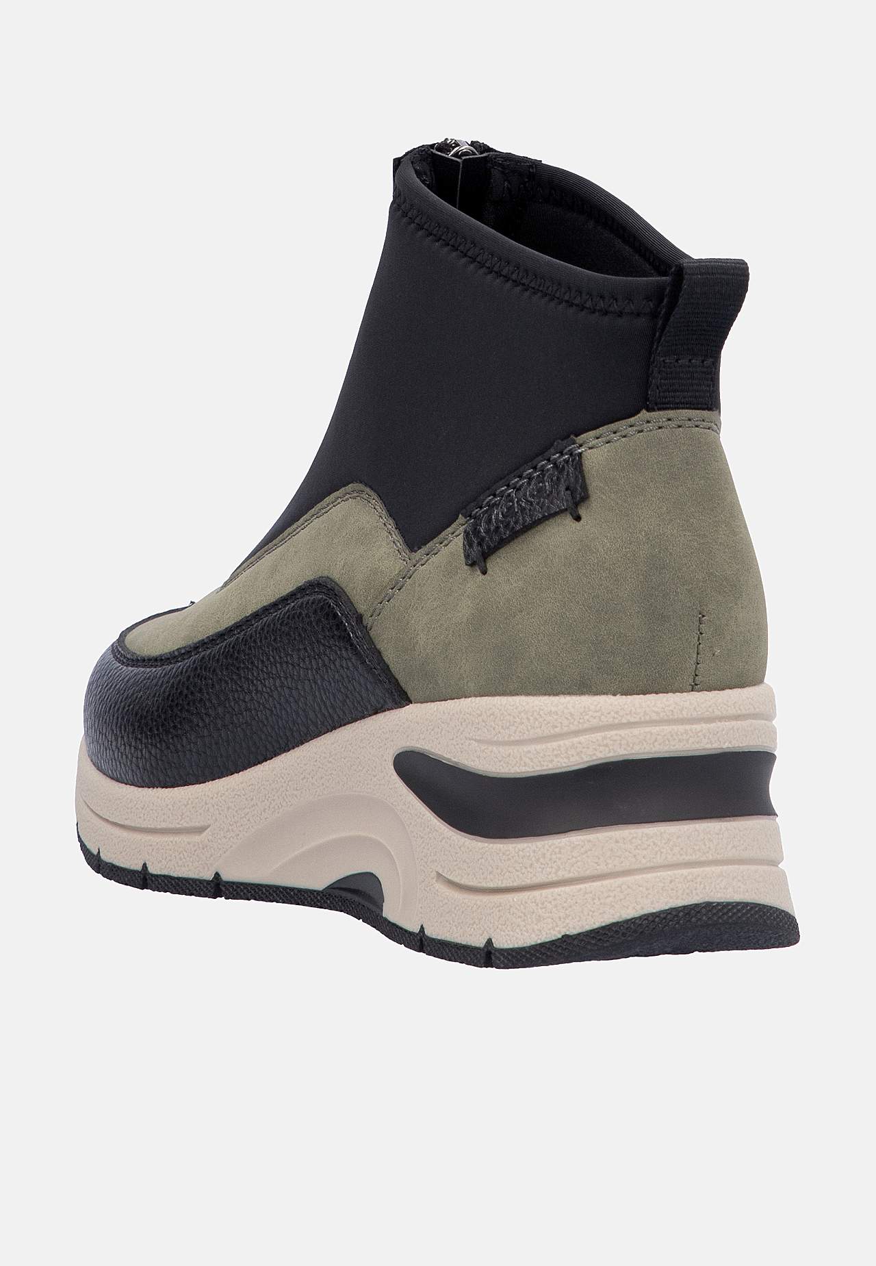 Sportiska stila zābaki ar ķīļpapēdi