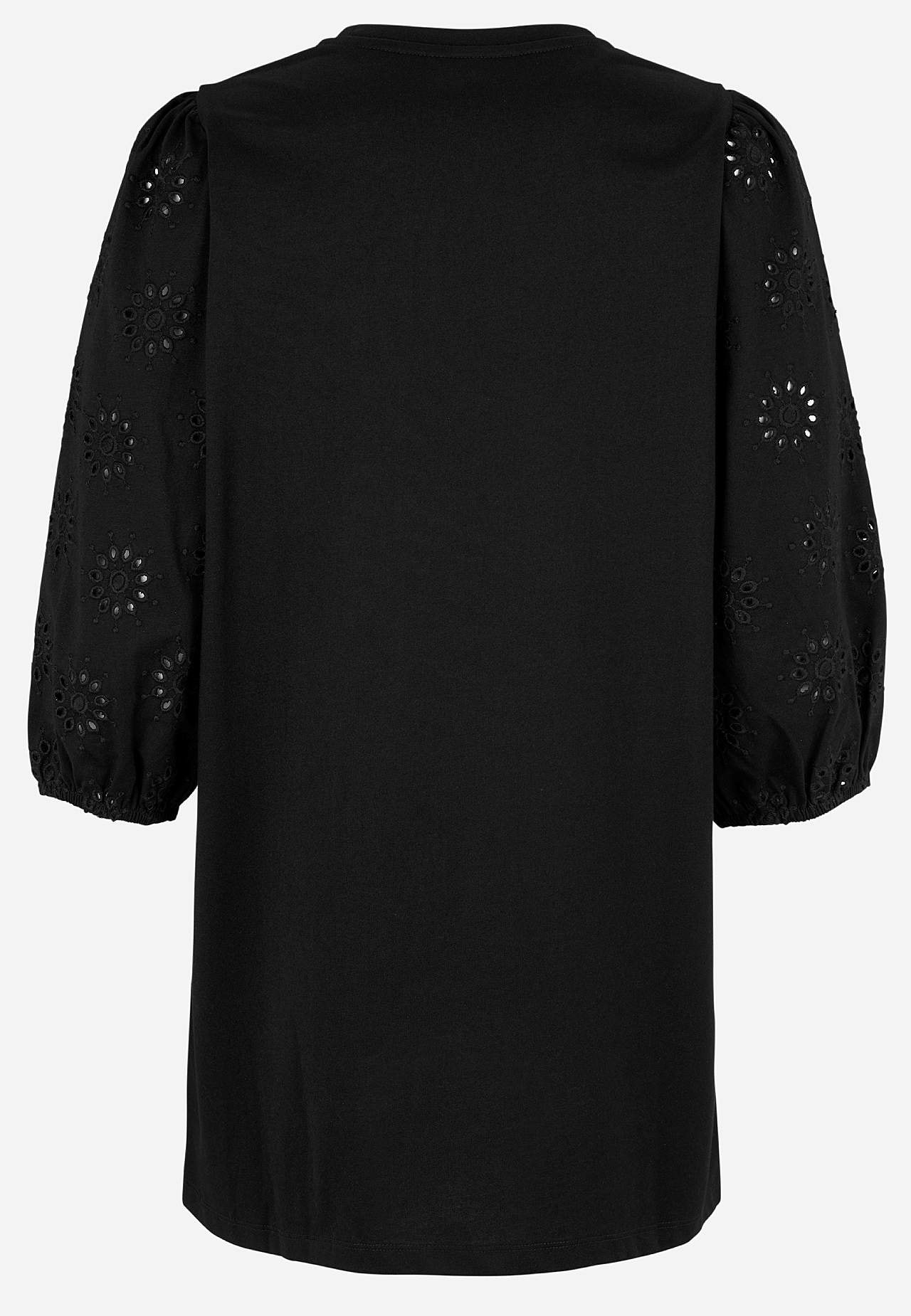 Trikotāžas tunika ar izšūtām piedurknēm